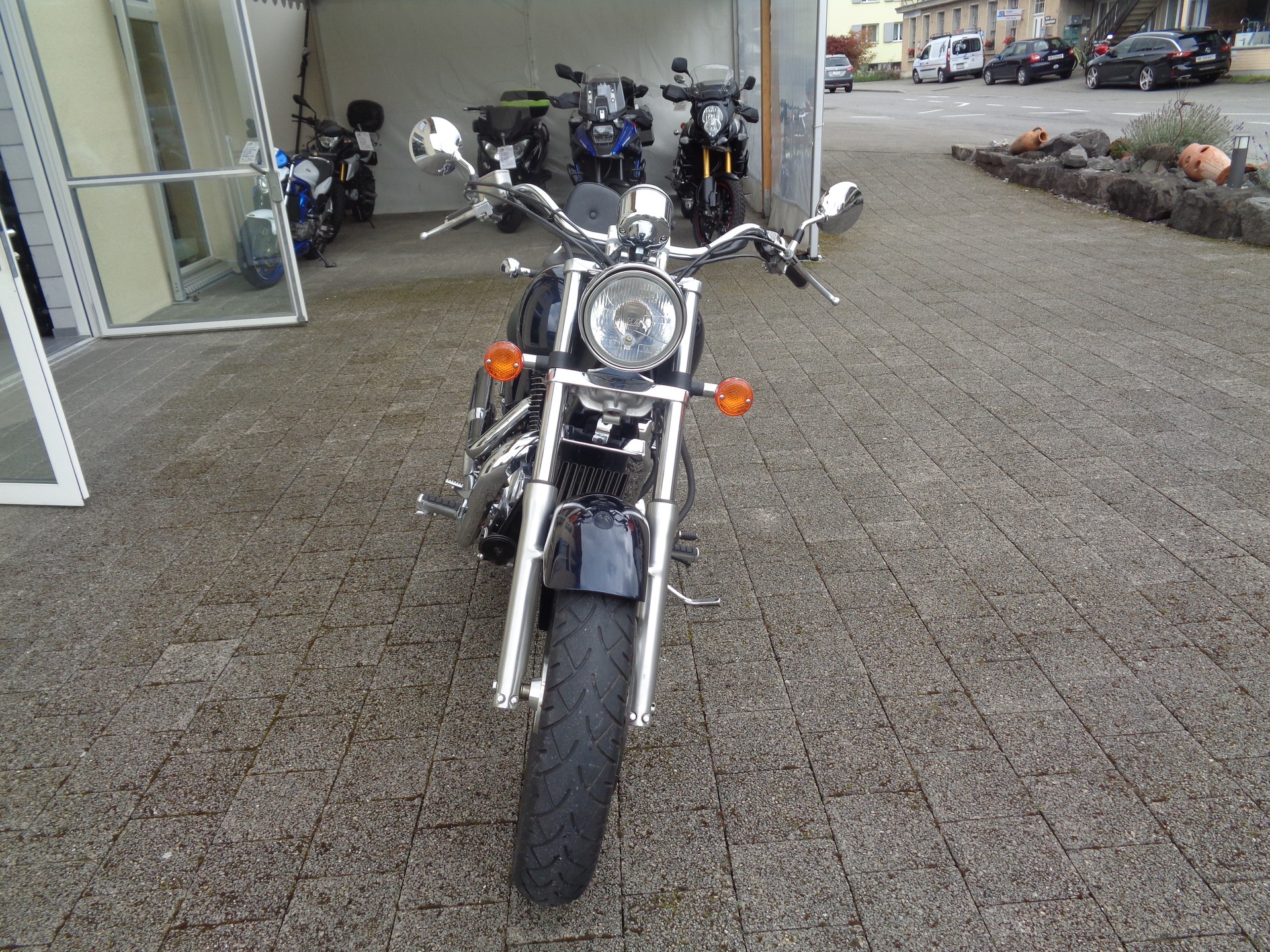 HONDA VT 1100 C2 S-W Shadow-image-1