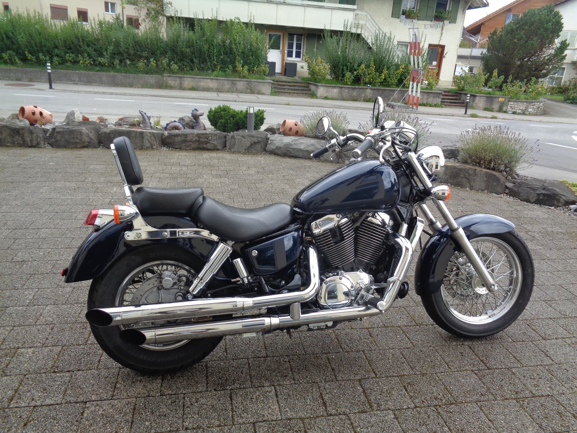 HONDA VT 1100 C2 S-W Shadow-image-2