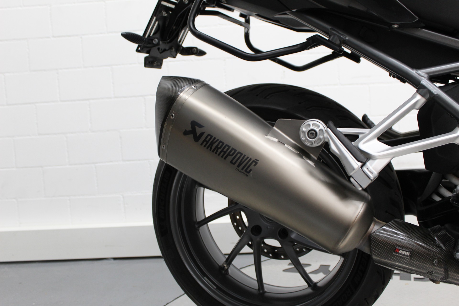BMW R 1200 R ABS-image-7