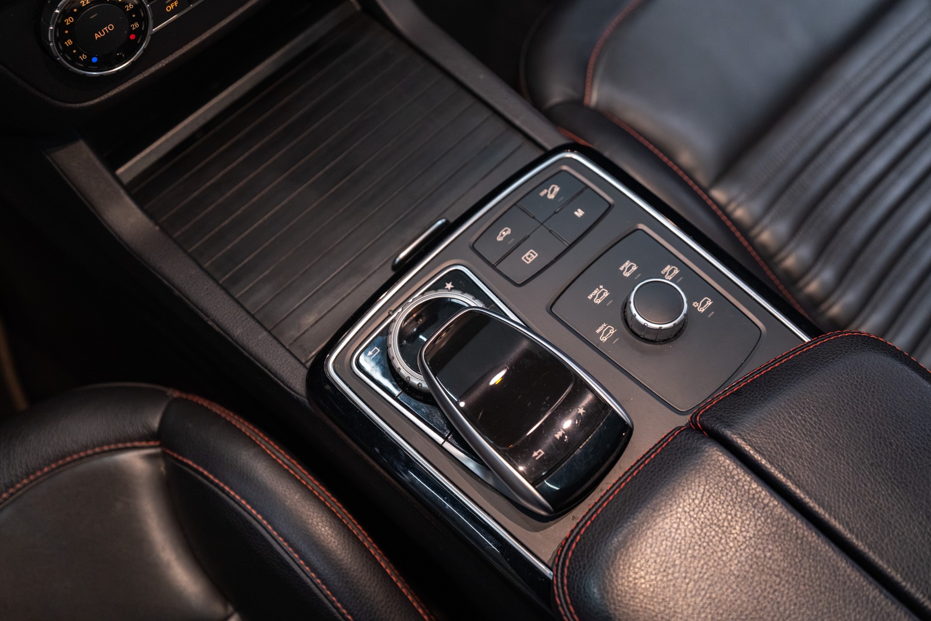 MERCEDES-BENZ GLE Coupé 43 AMG 4Matic 9G-Tronic-image-9