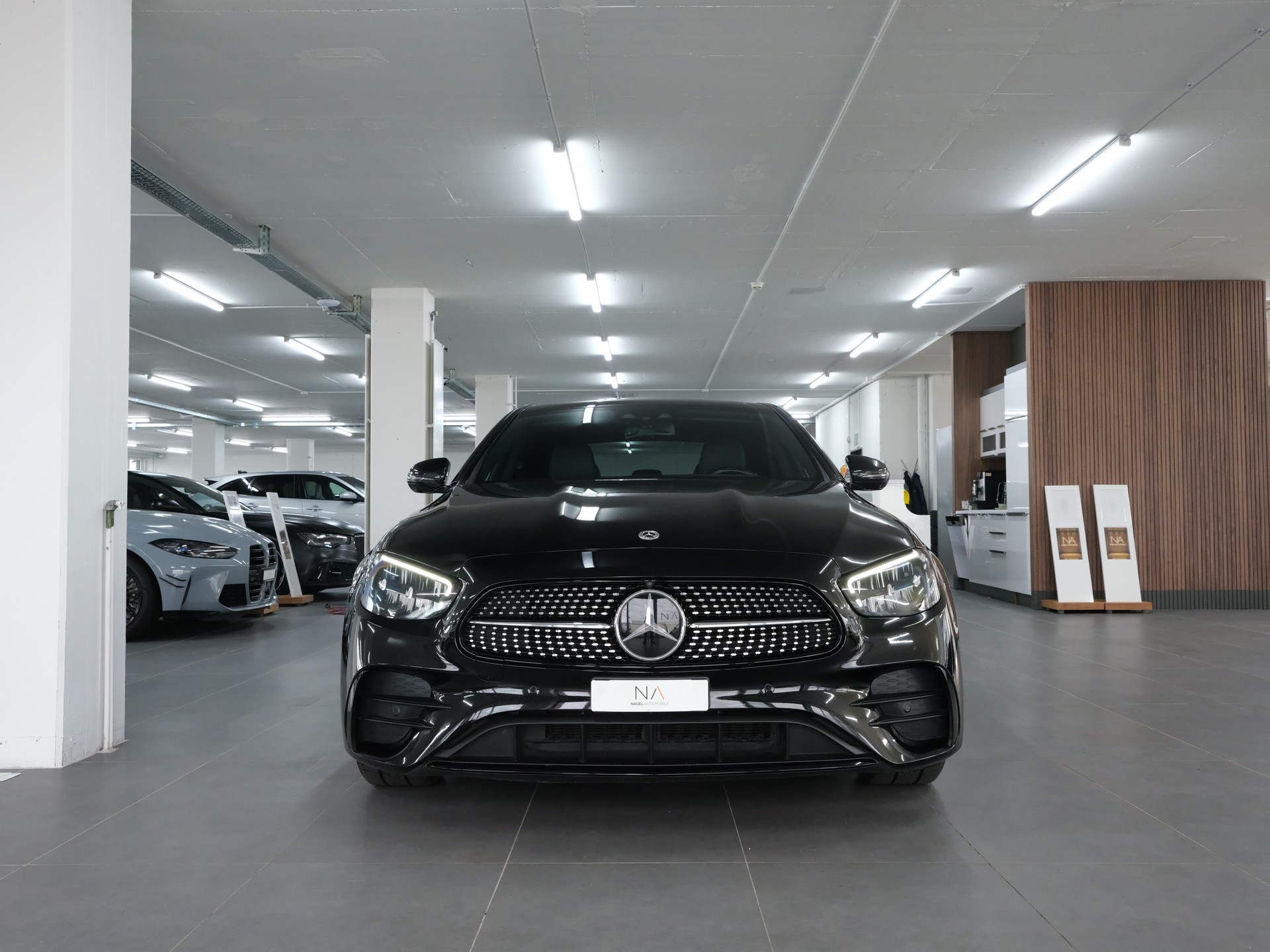 MERCEDES-BENZ E 400 d 4Matic AMG Line 9G-Tronic-image-7