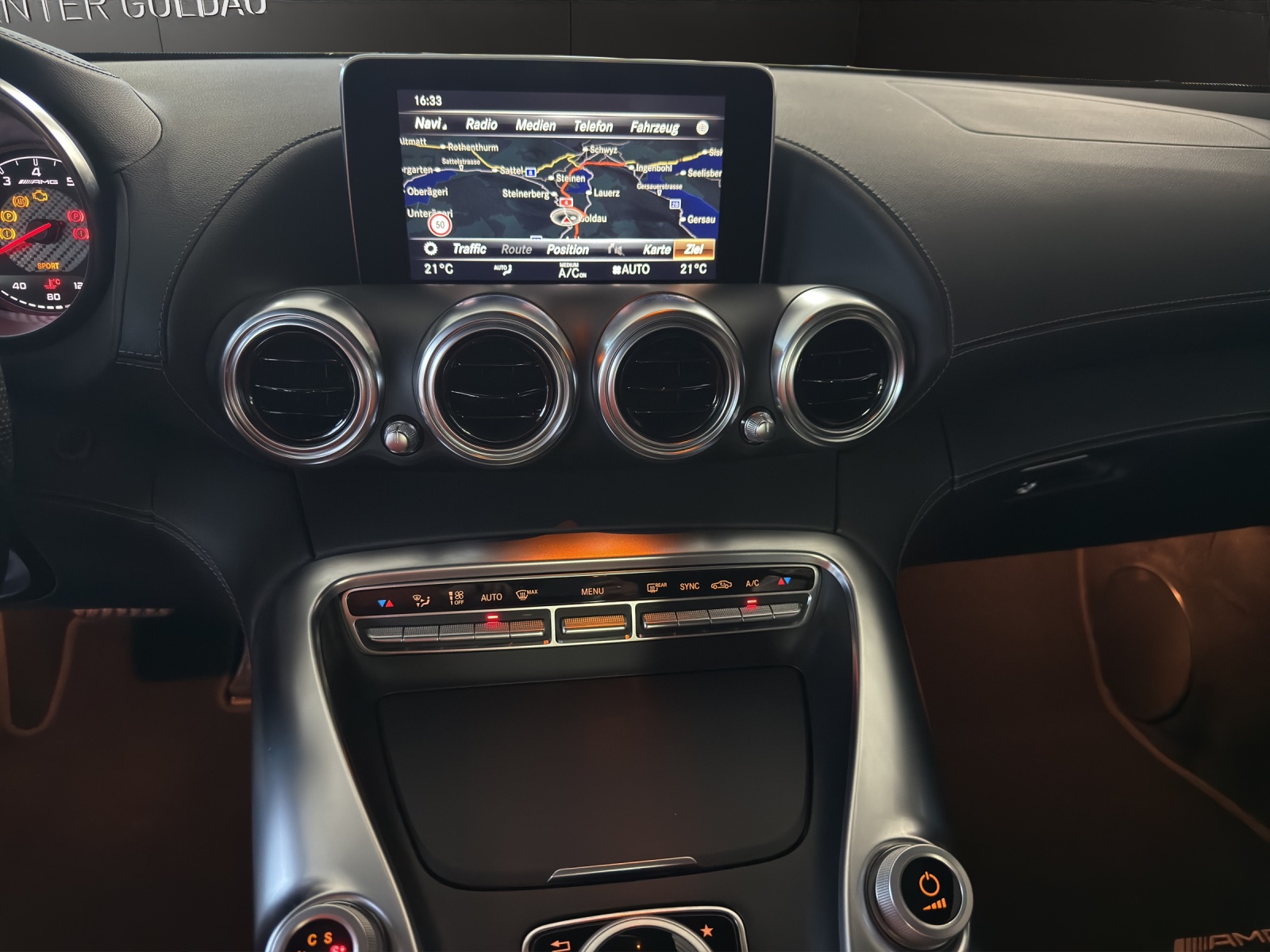 MERCEDES-BENZ AMG GT Speedshift DCT-image-12