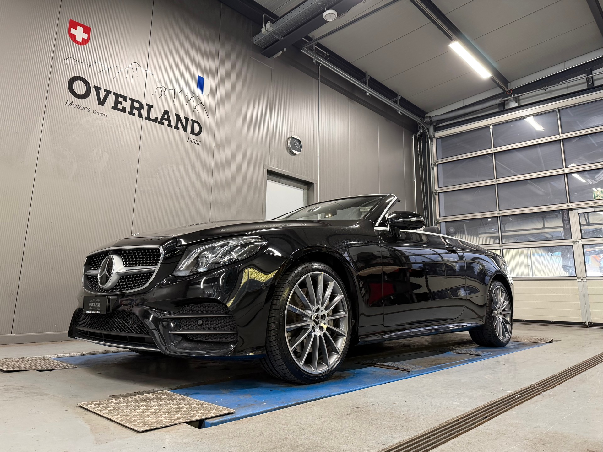 MERCEDES-BENZ E 450 Cabriolet AMG Line 4 Matic 9G-Tronic-showroom-element-1