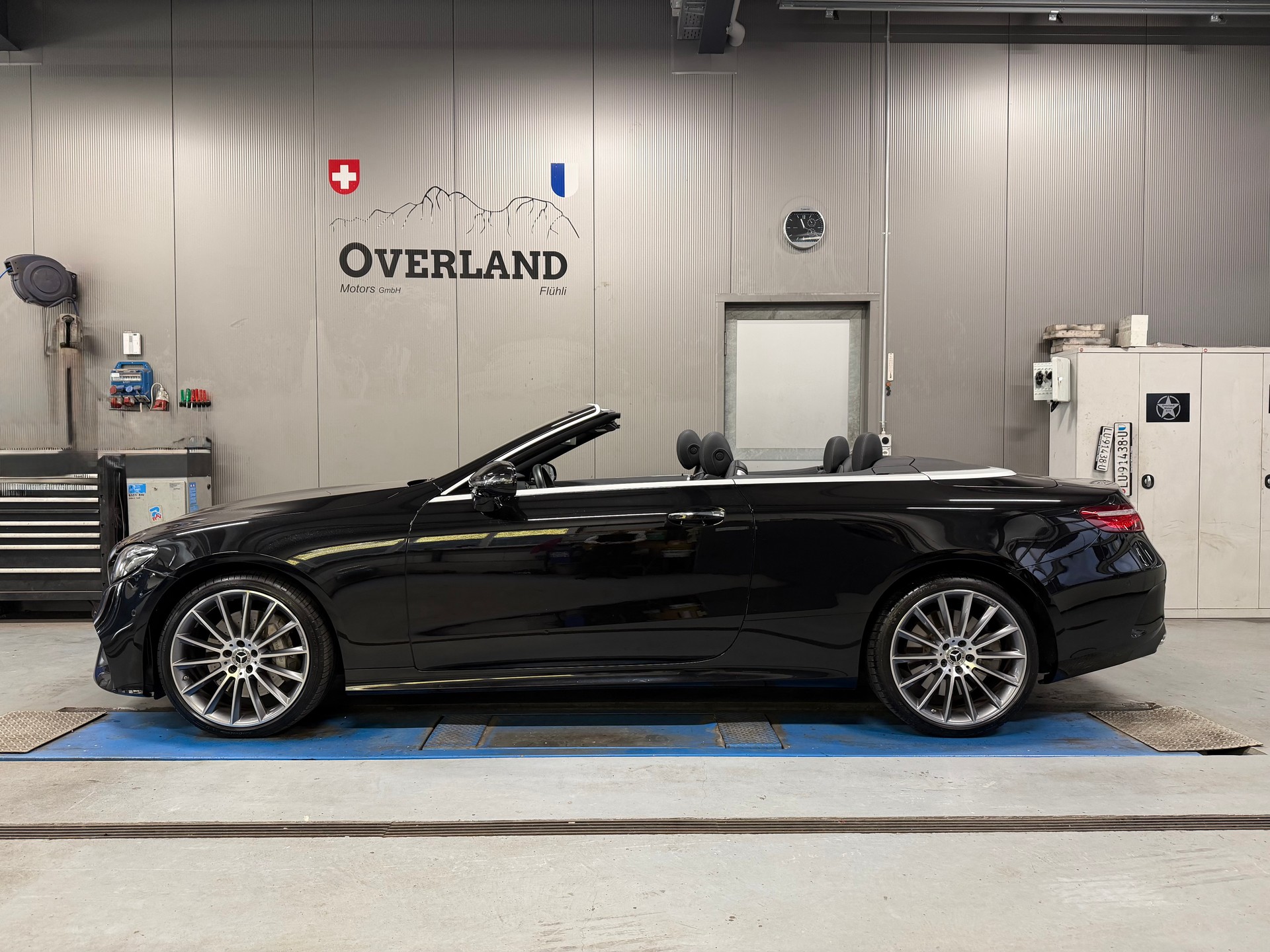MERCEDES-BENZ E 450 Cabriolet AMG Line 4 Matic 9G-Tronic-image-10