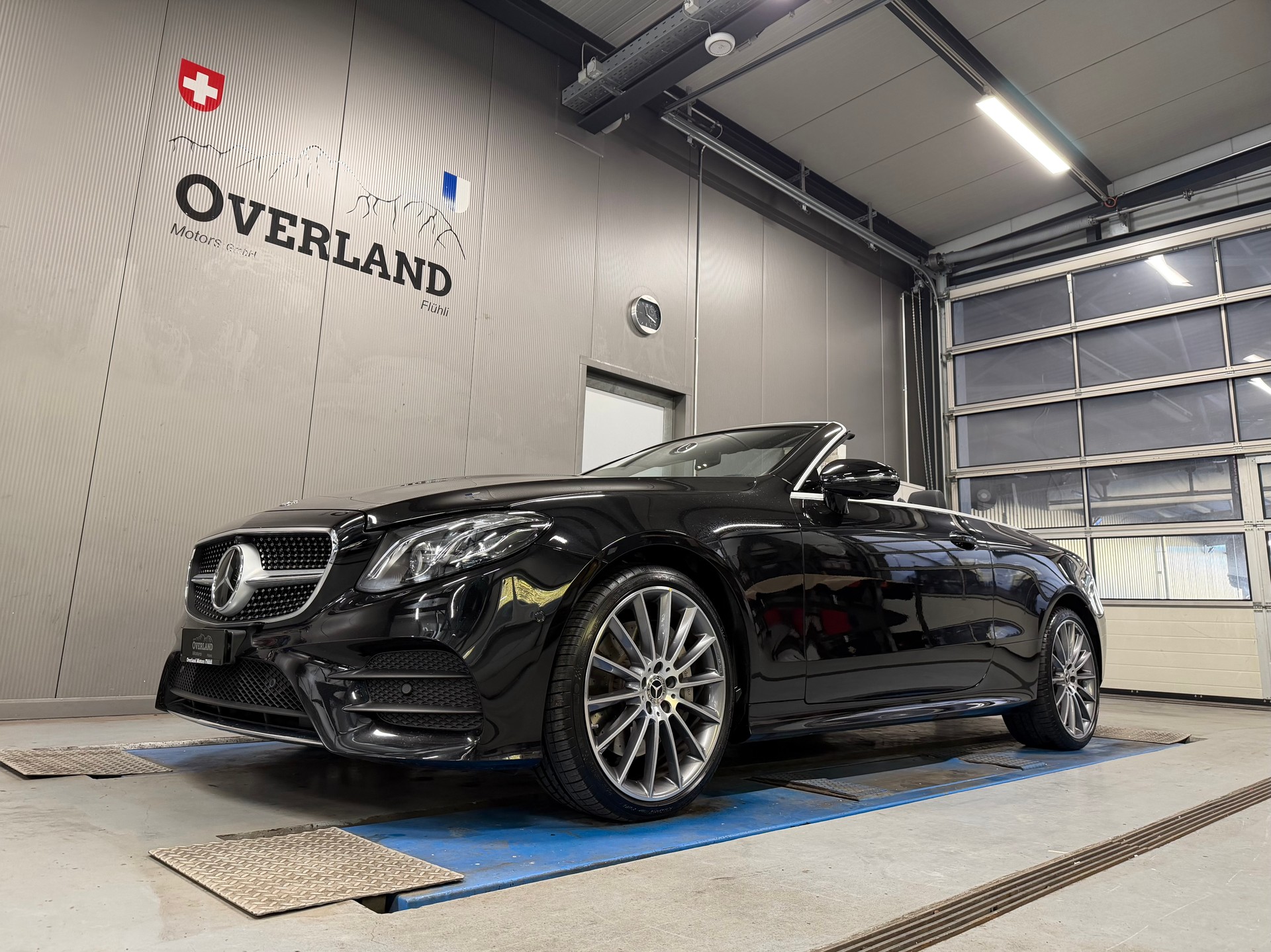 MERCEDES-BENZ E 450 Cabriolet AMG Line 4 Matic 9G-Tronic-image-9