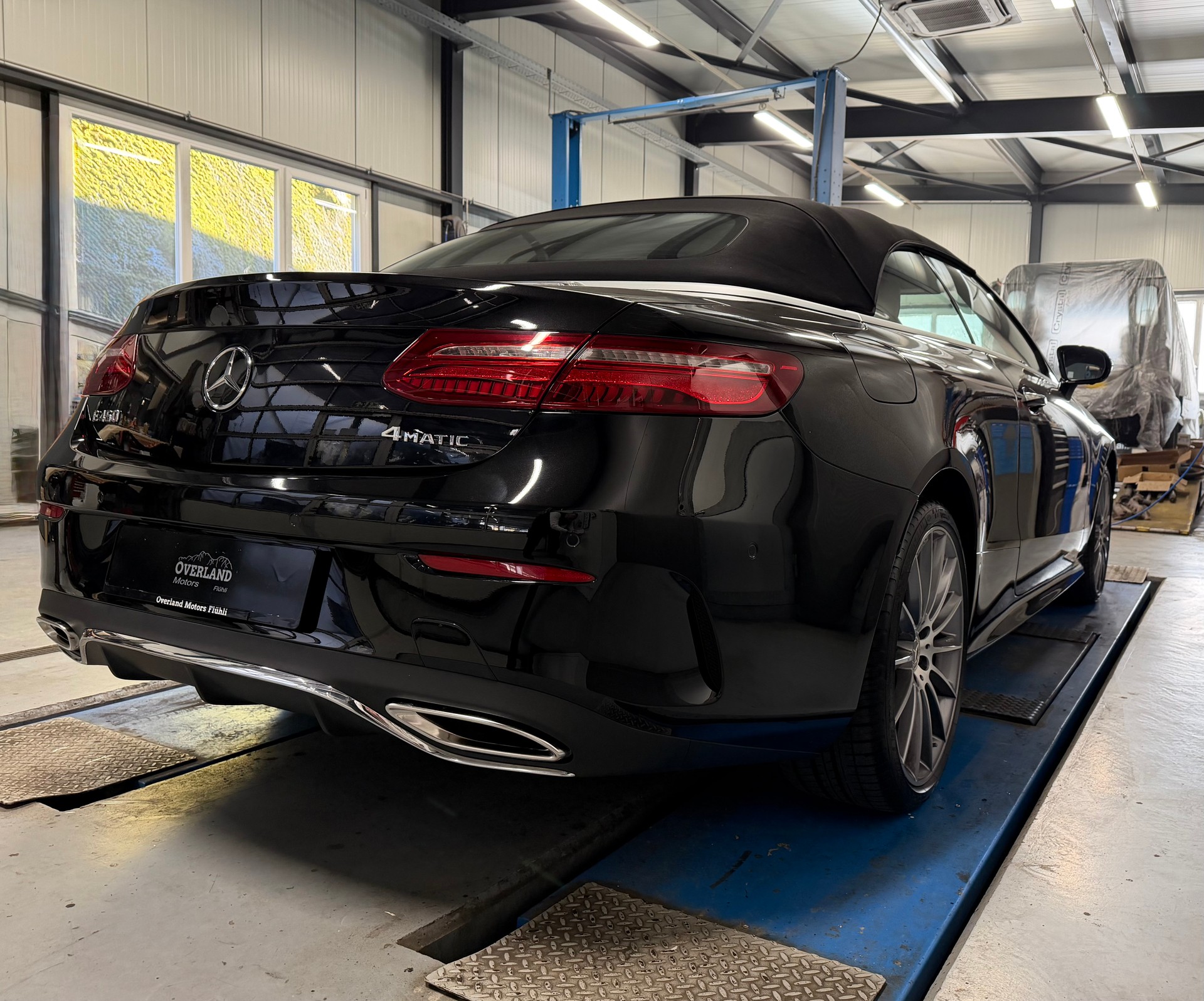 MERCEDES-BENZ E 450 Cabriolet AMG Line 4 Matic 9G-Tronic-image-5
