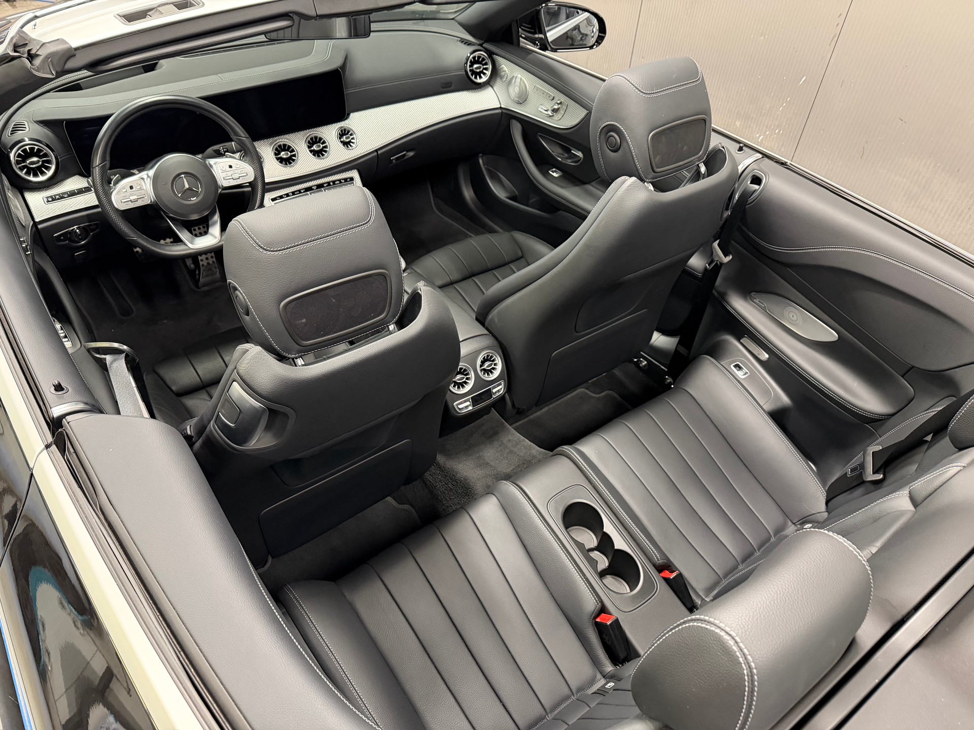 MERCEDES-BENZ E 450 Cabriolet AMG Line 4 Matic 9G-Tronic-image-12