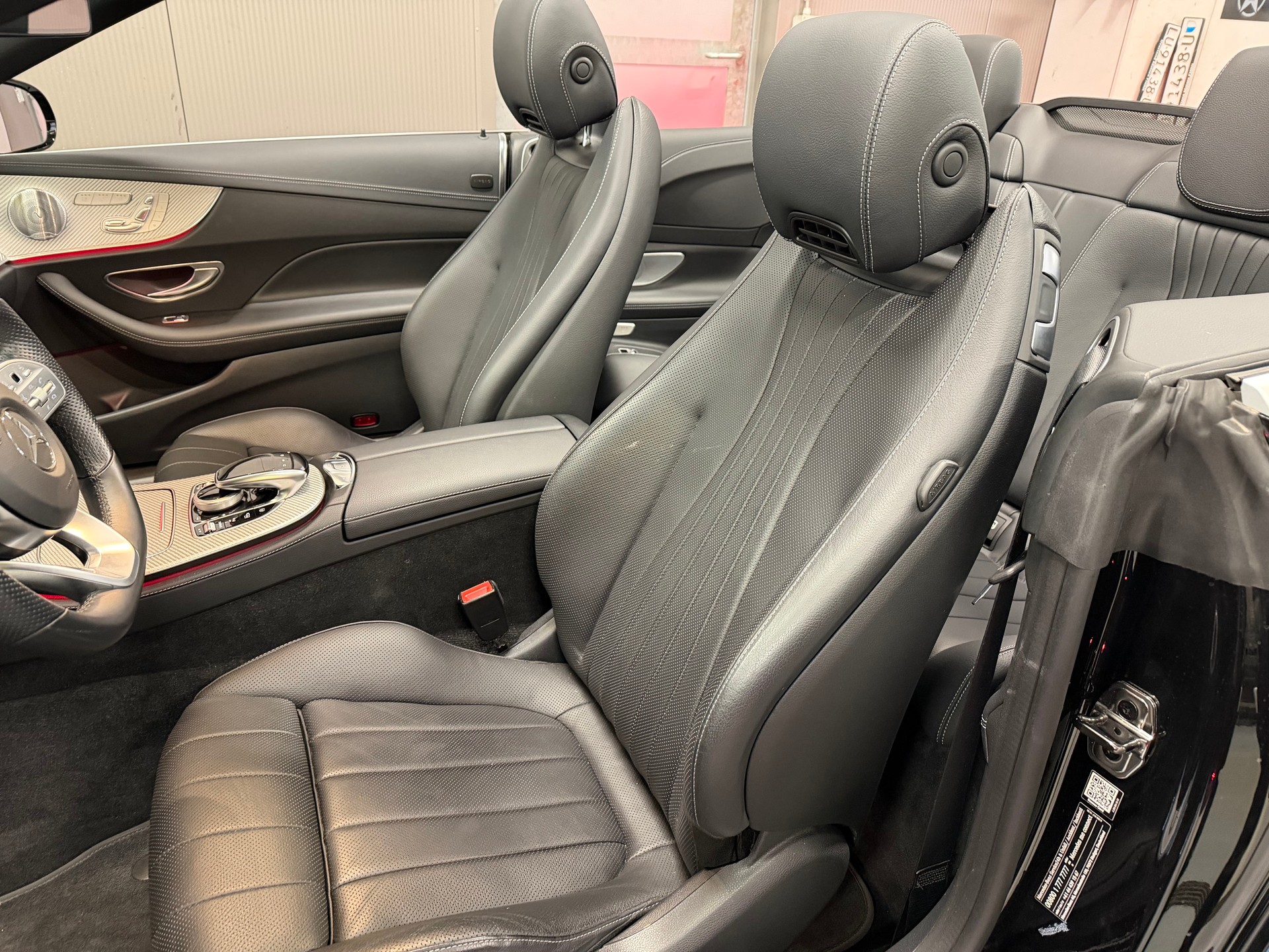 MERCEDES-BENZ E 450 Cabriolet AMG Line 4 Matic 9G-Tronic-image-14
