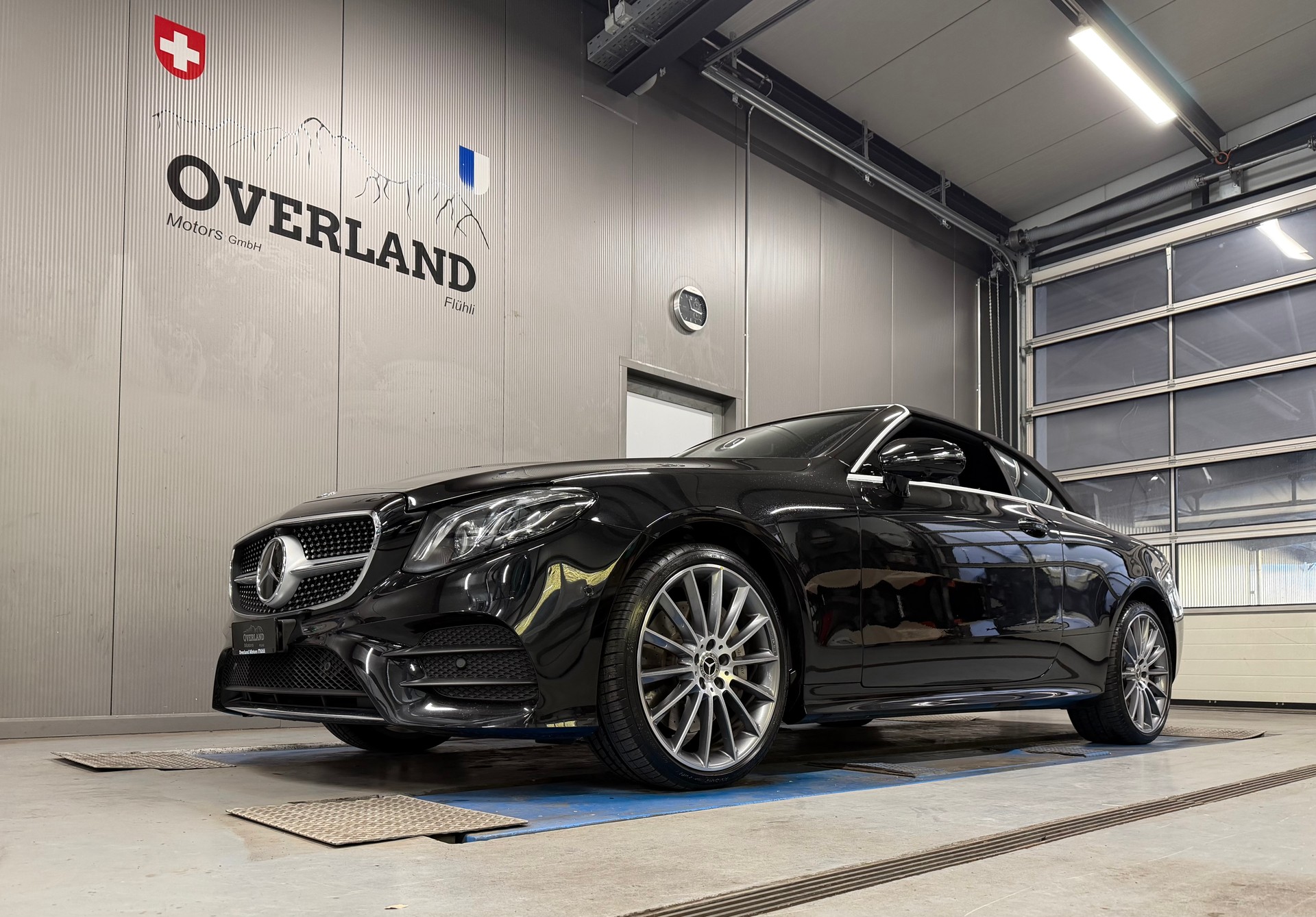MERCEDES-BENZ E 450 Cabriolet AMG Line 4 Matic 9G-Tronic-image-16