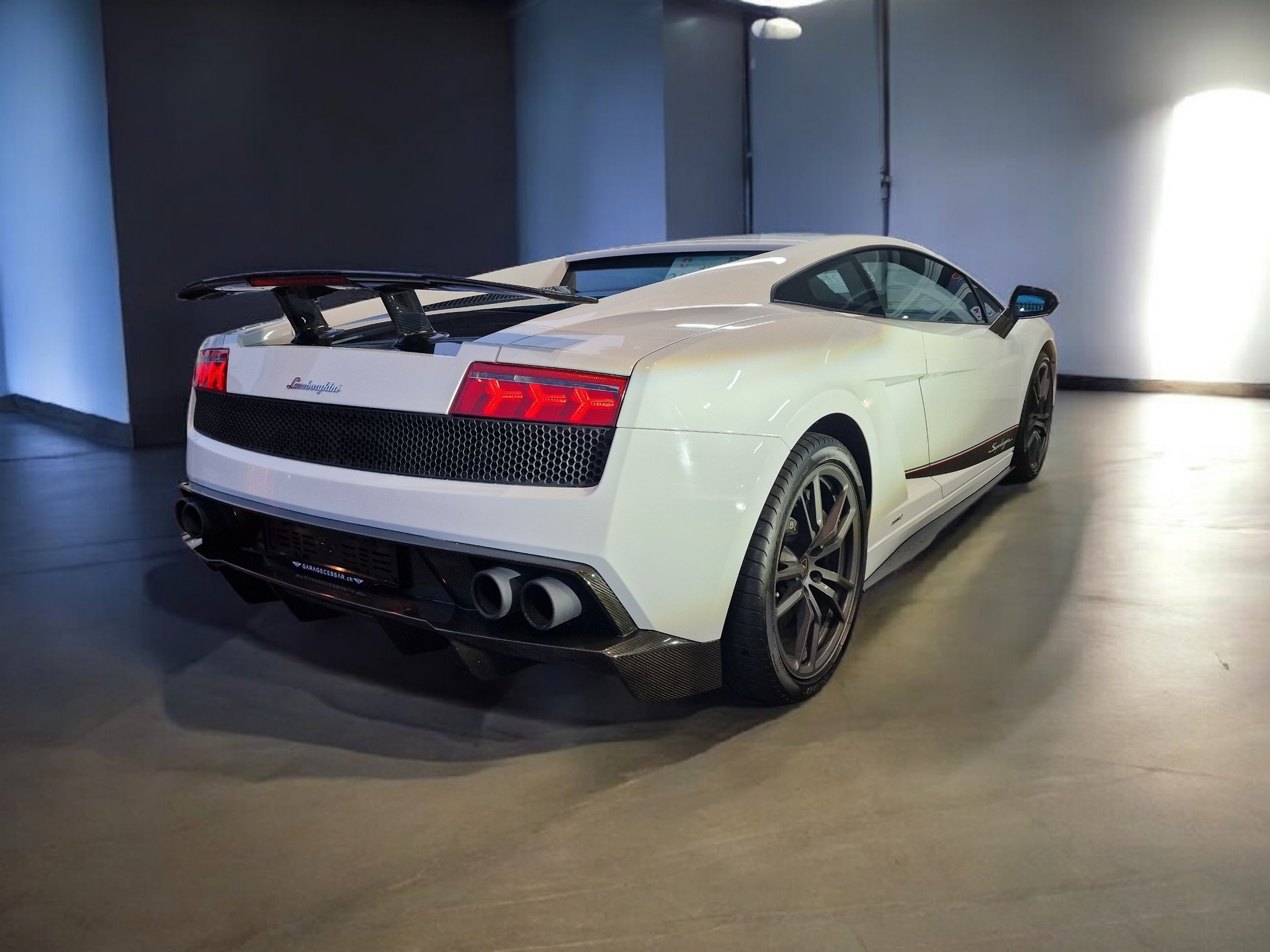 LAMBORGHINI Gallardo LP570-4 Coupé Superleggera E-Gear-showroom-element-1