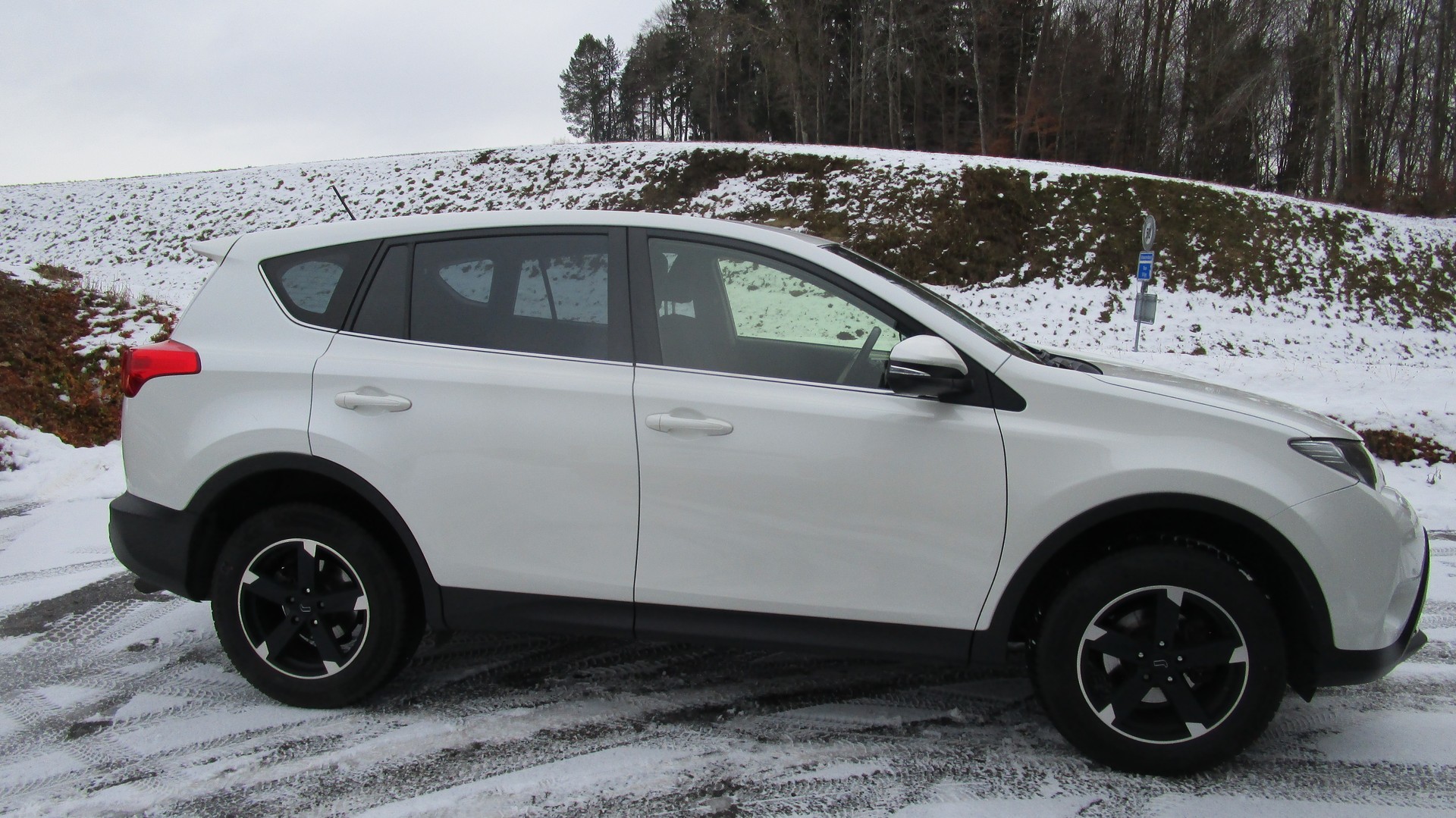 TOYOTA RAV-4 2.0 16V Sol Premium Multidrive S-image-2