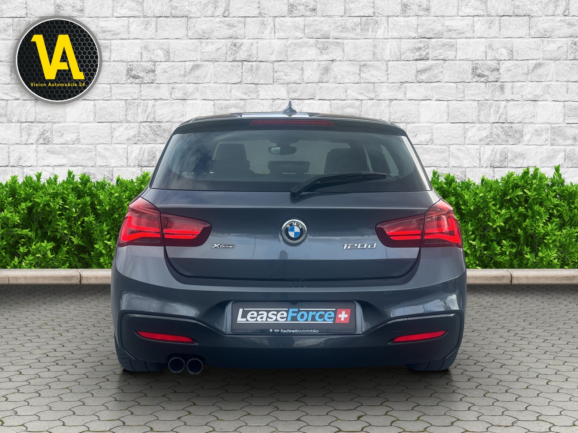 BMW 120d xDrive Edition M Sport Steptronic-image-6