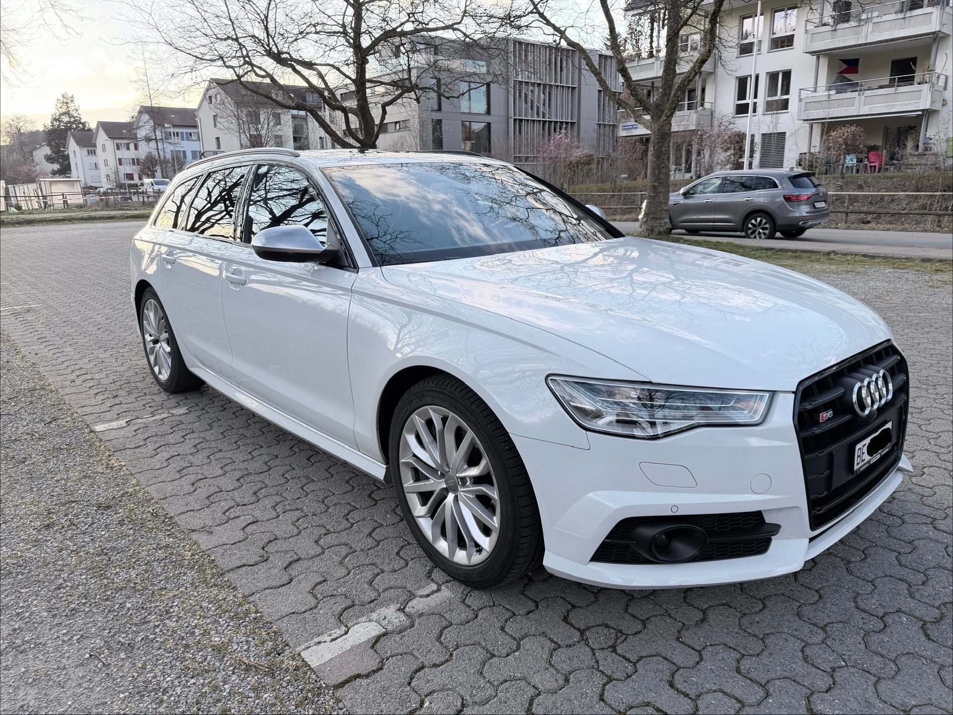 AUDI S6 Avant 4.0 TFSI V8 quattro S-tronic-image-2