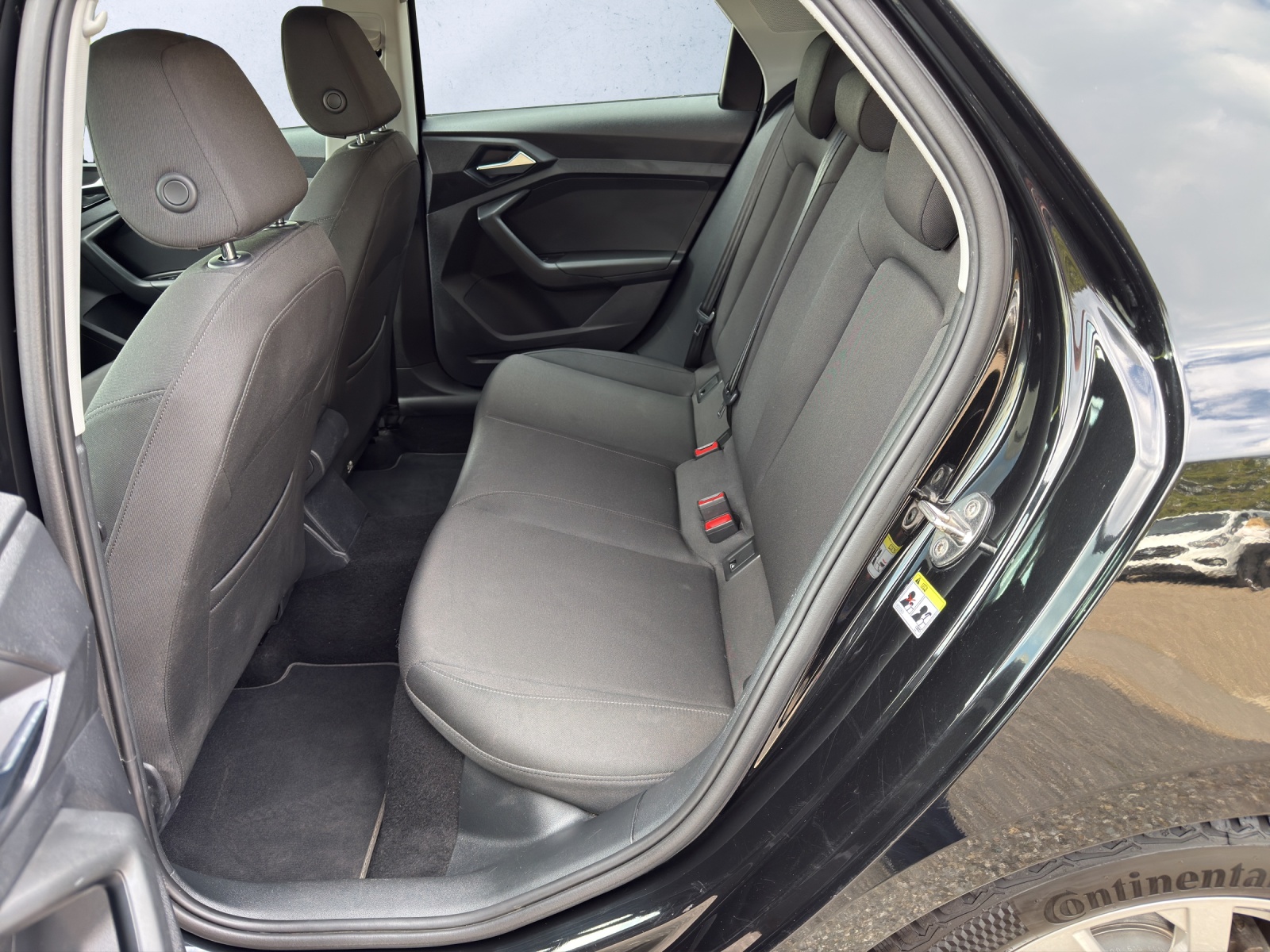 AUDI A1 Sportback 30 TFSI Advanced S-Tronic-image-17
