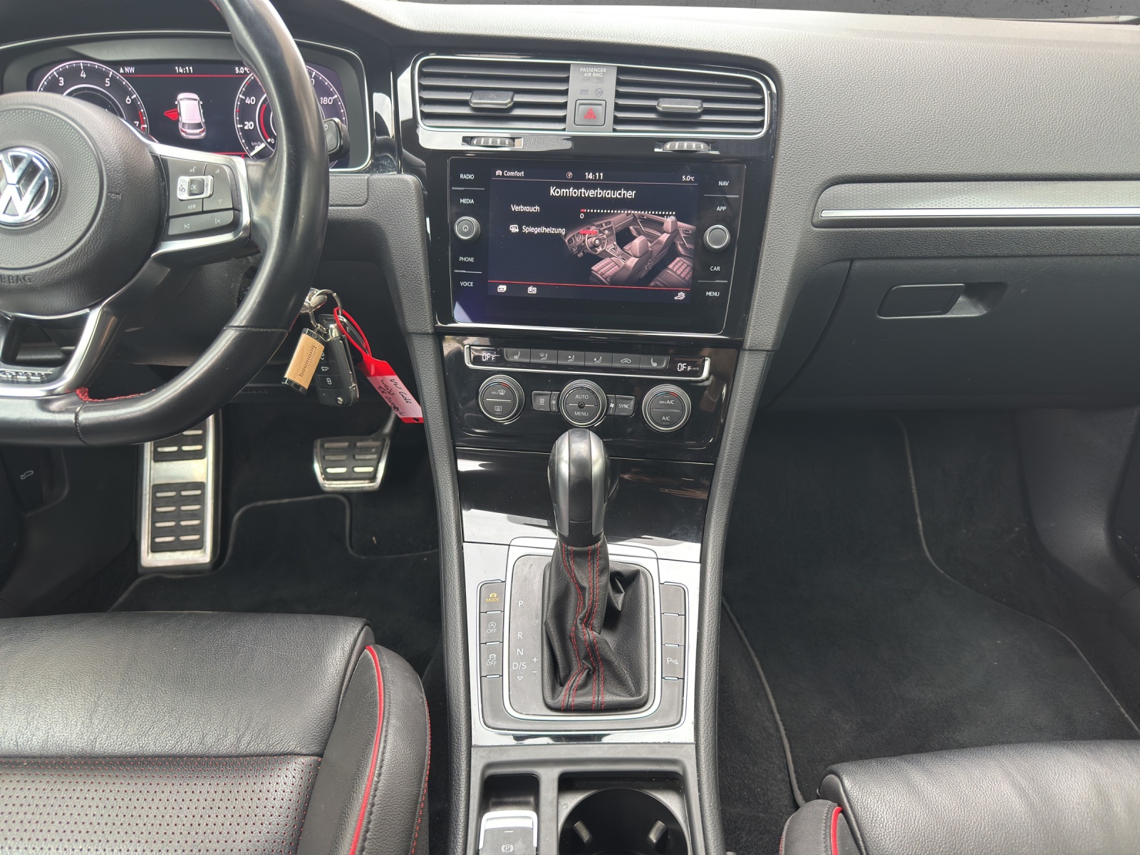 VW Golf 2.0 TSI GTI Performance DSG-image-8