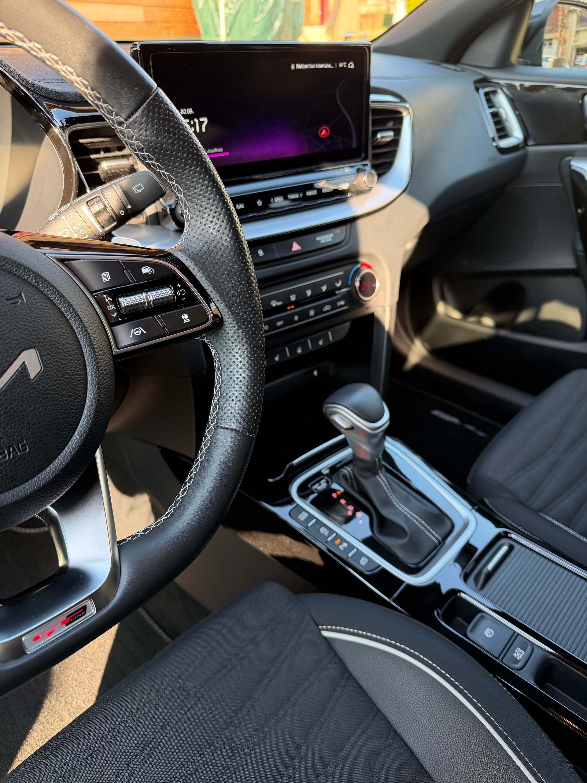 KIA Ceed Sportswagon 1.5 T-GDi MHEV GT Line DCT-image-9