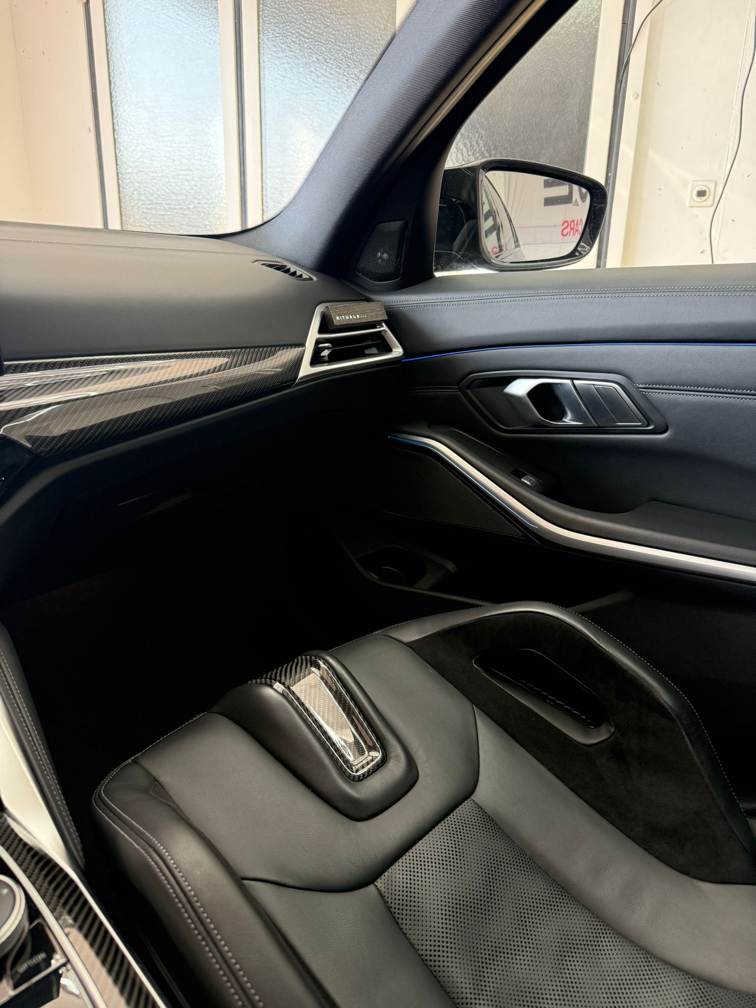 BMW M3 Competition M xDrive-image-8