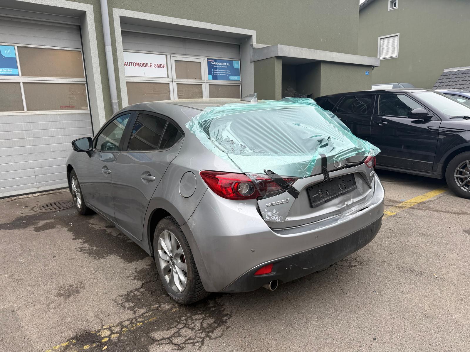 MAZDA 3 2.2 16V CD Revolution Activematic-image-3
