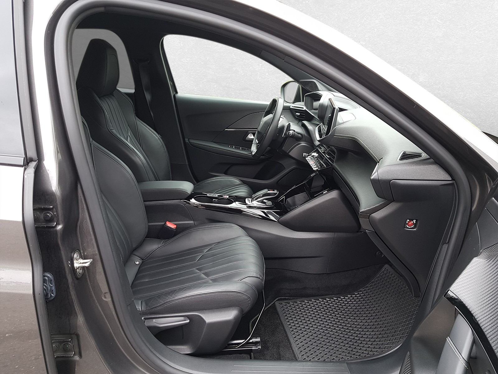PEUGEOT 208 1.2 PureTech 100 Allure Pa-image-8