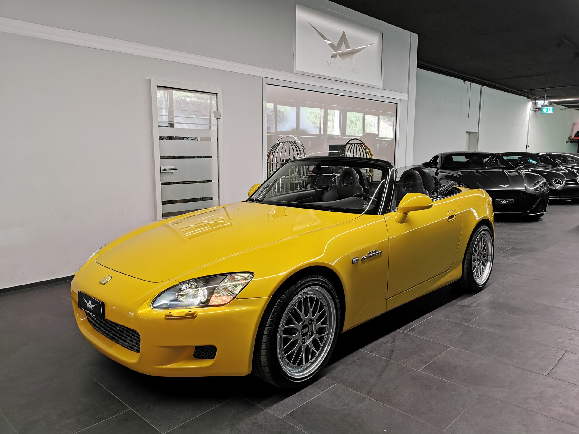 HONDA S2000 1-Hand-image-2