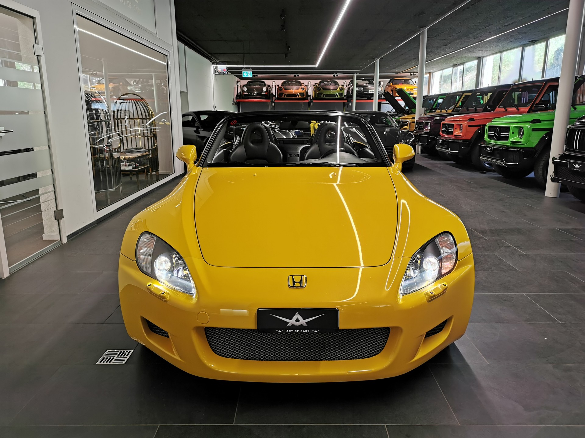 HONDA S2000 1-Hand-image-1