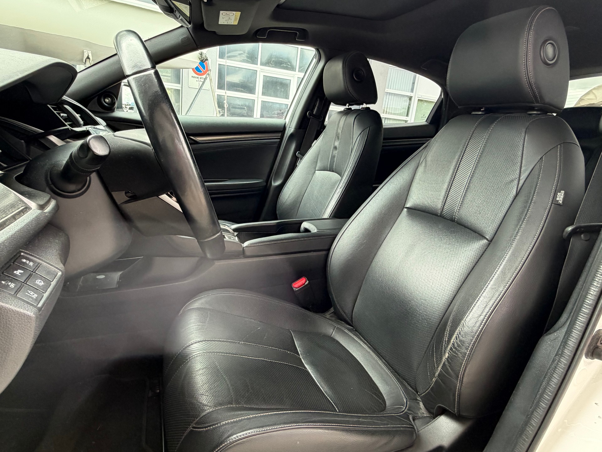 HONDA Civic 1.0 VTEC Exécutive-image-6