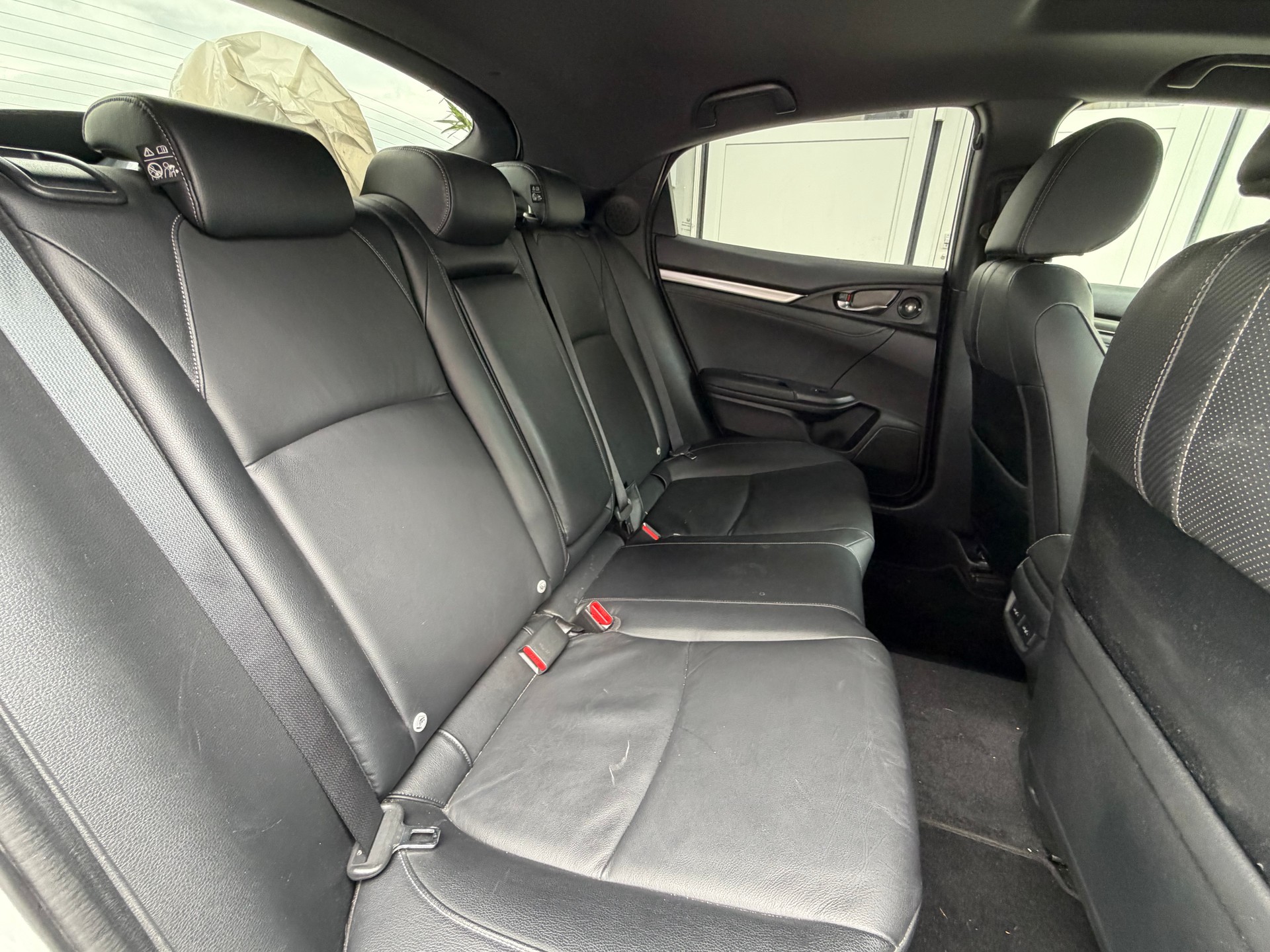 HONDA Civic 1.0 VTEC Exécutive-image-9