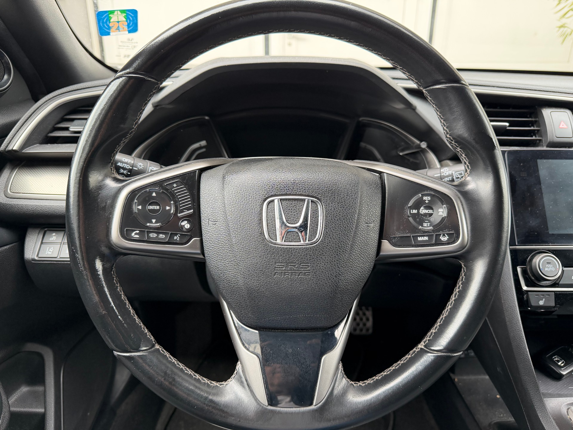 HONDA Civic 1.0 VTEC Exécutive-image-10