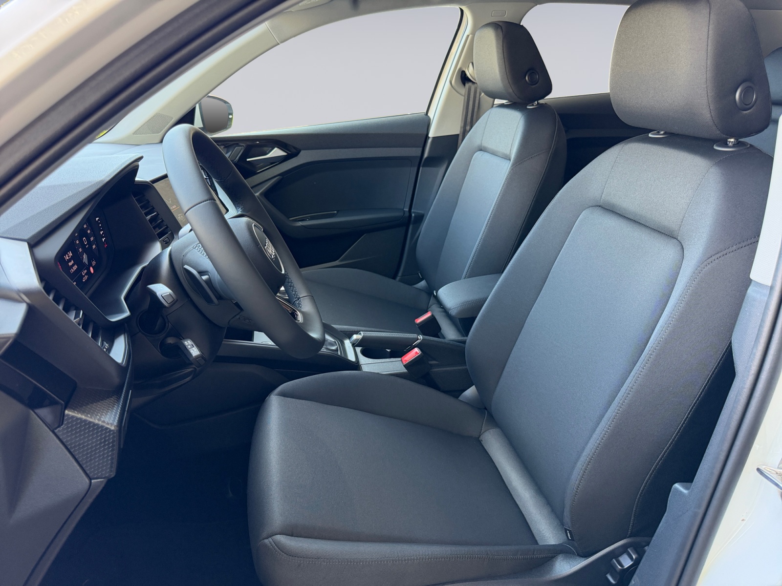 AUDI A1 Sportback 30 TFSI Attraction S-tronic-image-6
