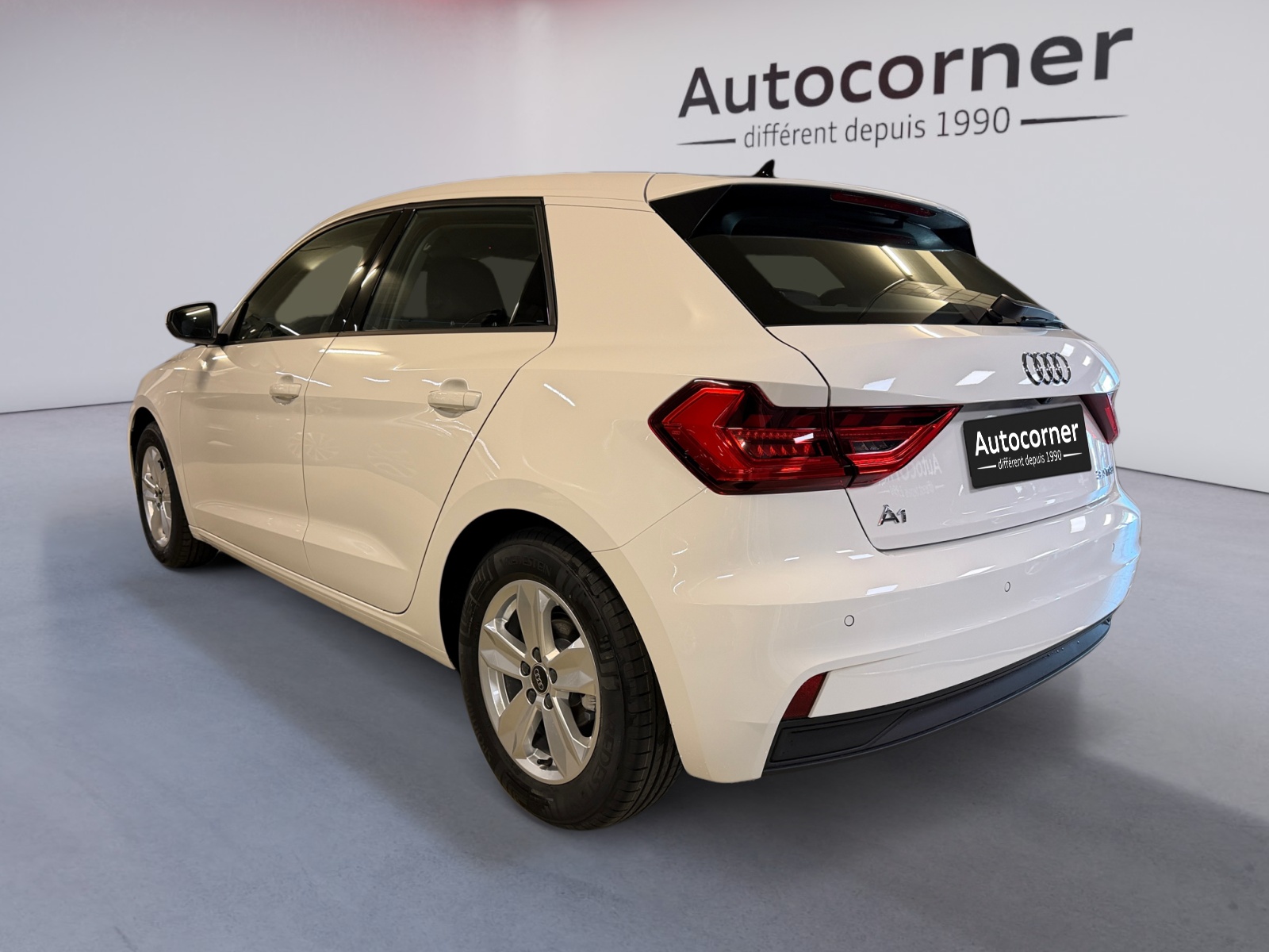AUDI A1 Sportback 30 TFSI Attraction S-tronic-showroom-element-2