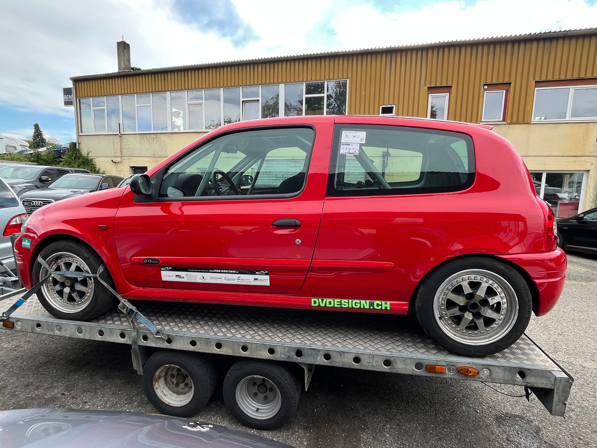 RENAULT Clio 2.0 16V Sport 172/17-image-9