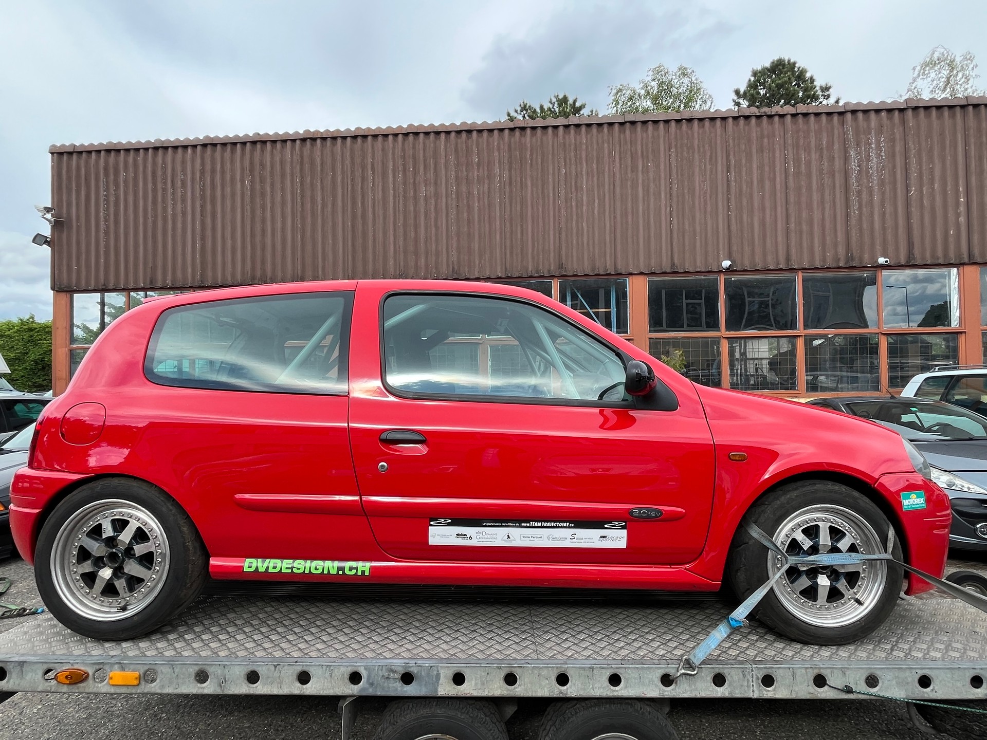 RENAULT Clio 2.0 16V Sport 172/17-image-3