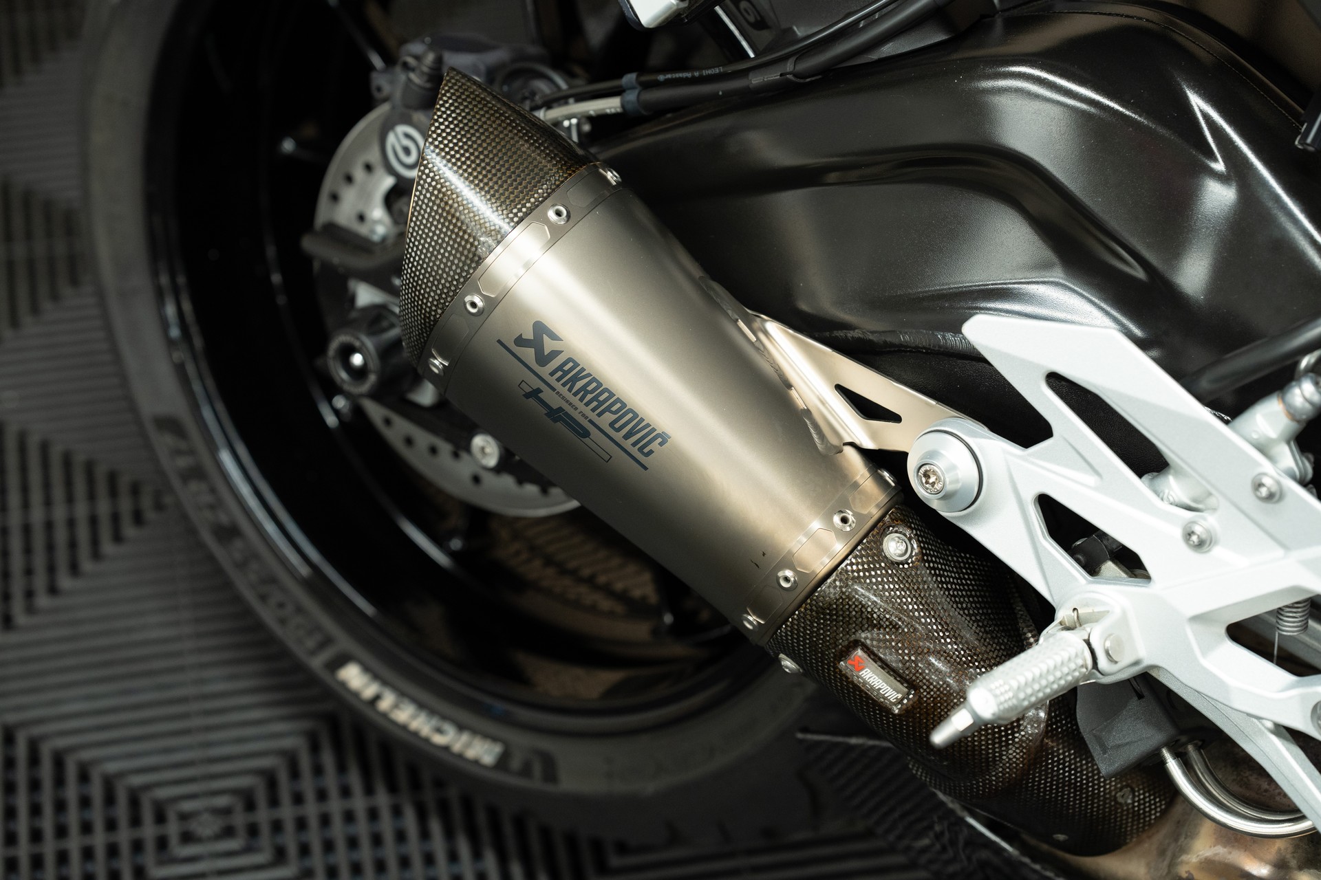 BMW S 1000 R-image-6