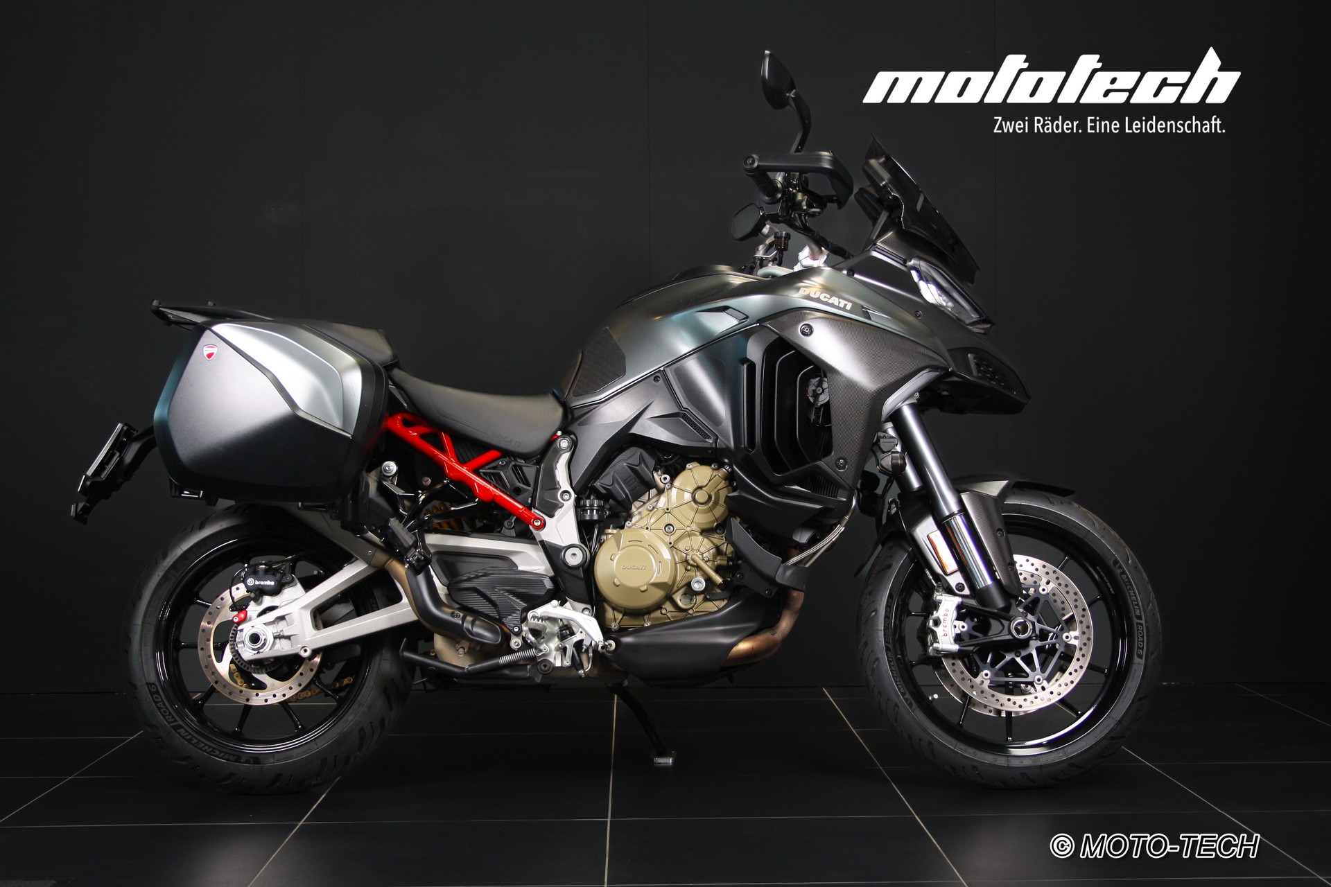 DUCATI Multistrada V4 S Radar CARBON-showroom-element-1
