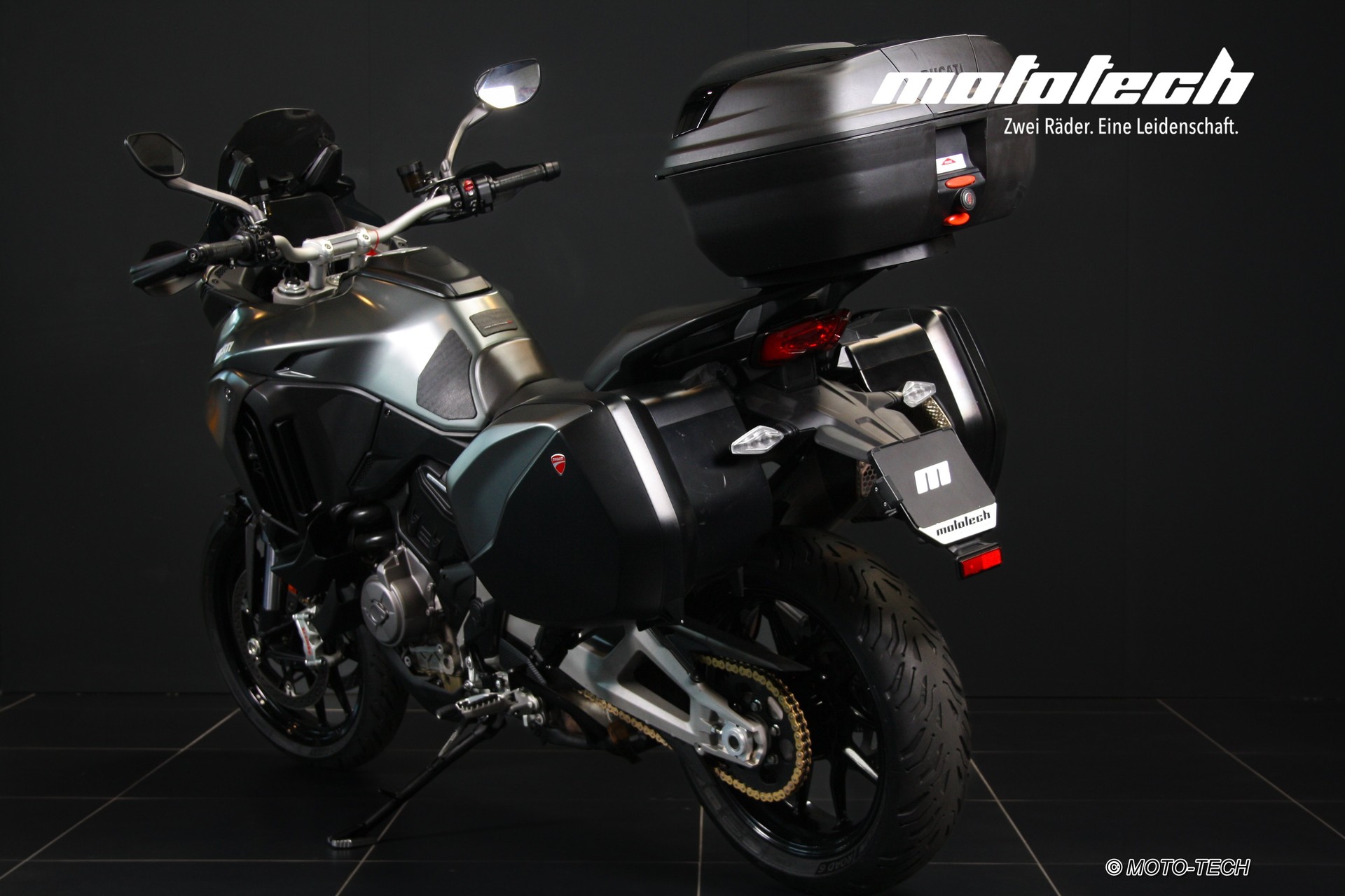 DUCATI Multistrada V4 S Radar CARBON-image-3
