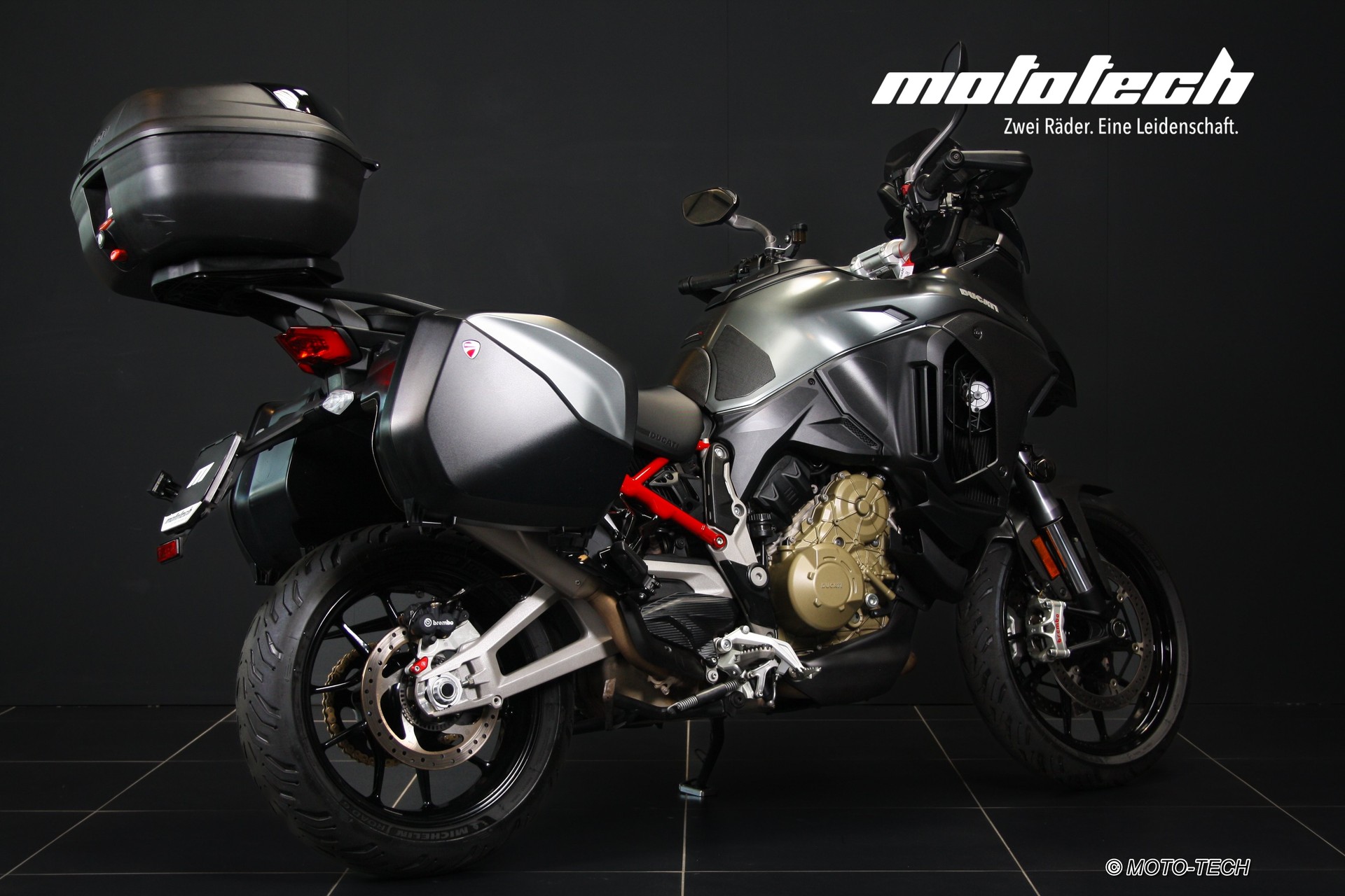 DUCATI Multistrada V4 S Radar CARBON-image-2