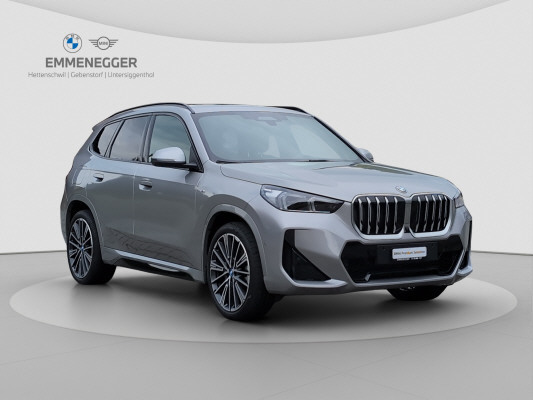 BMW X1 xDrive 30e M Sport-showroom-element-2