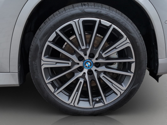 BMW X1 xDrive 30e M Sport-image-12
