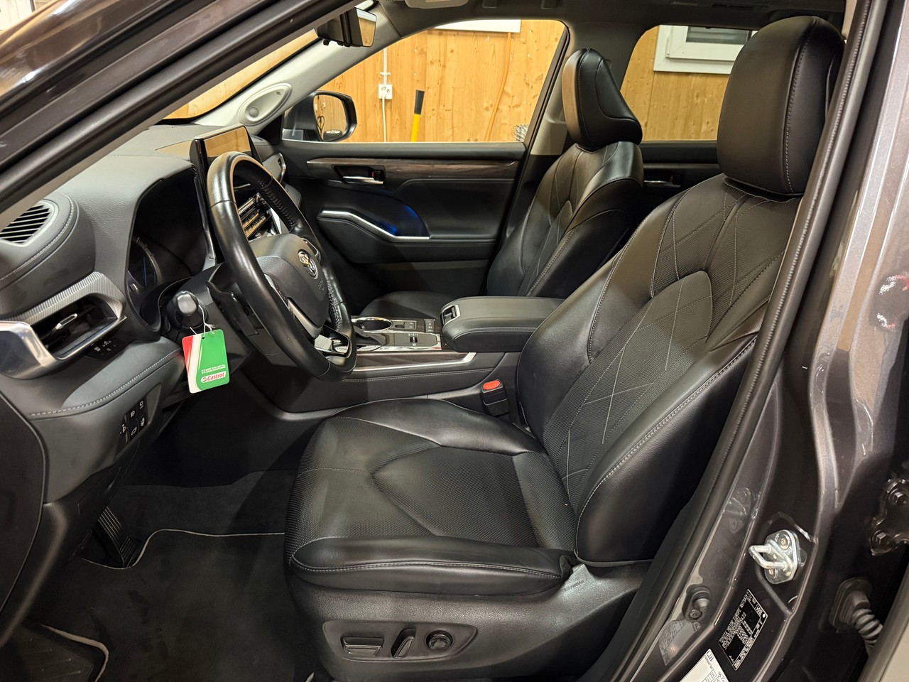 TOYOTA Highlander 2.5 HSD Premium e-CVT-image-6