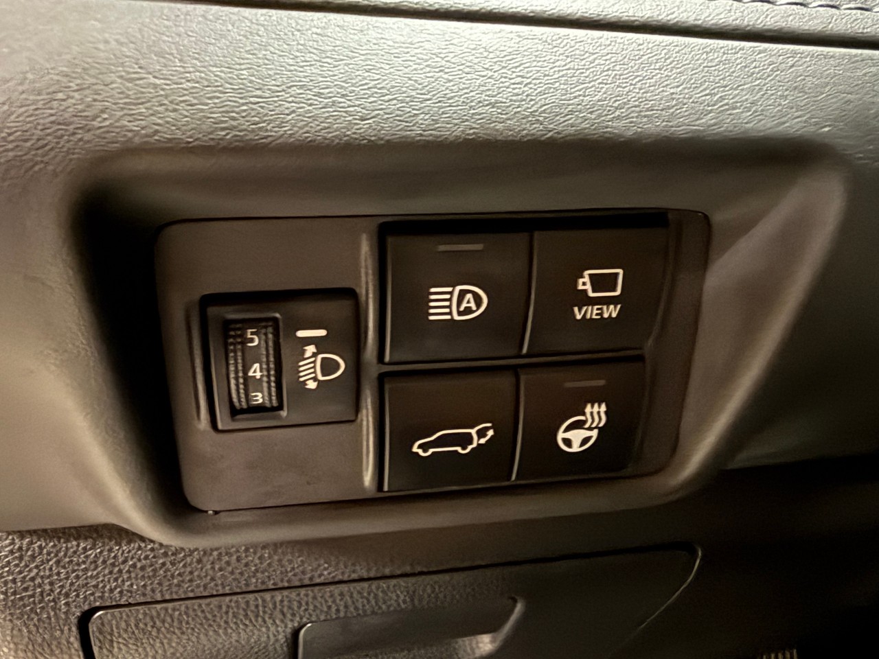 TOYOTA Highlander 2.5 HSD Premium e-CVT-image-17