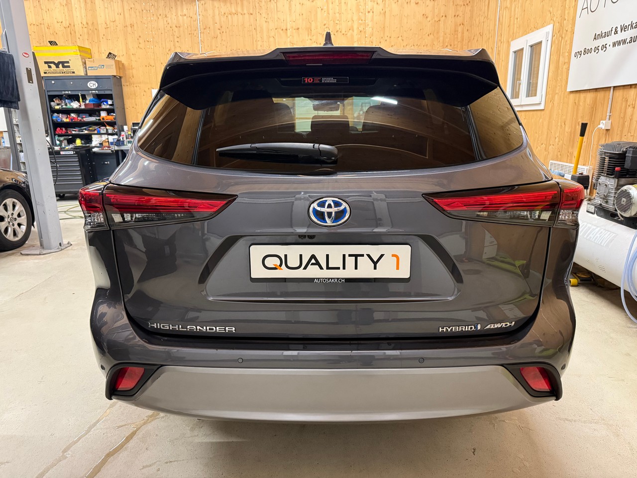 TOYOTA Highlander 2.5 HSD Premium e-CVT-image-4