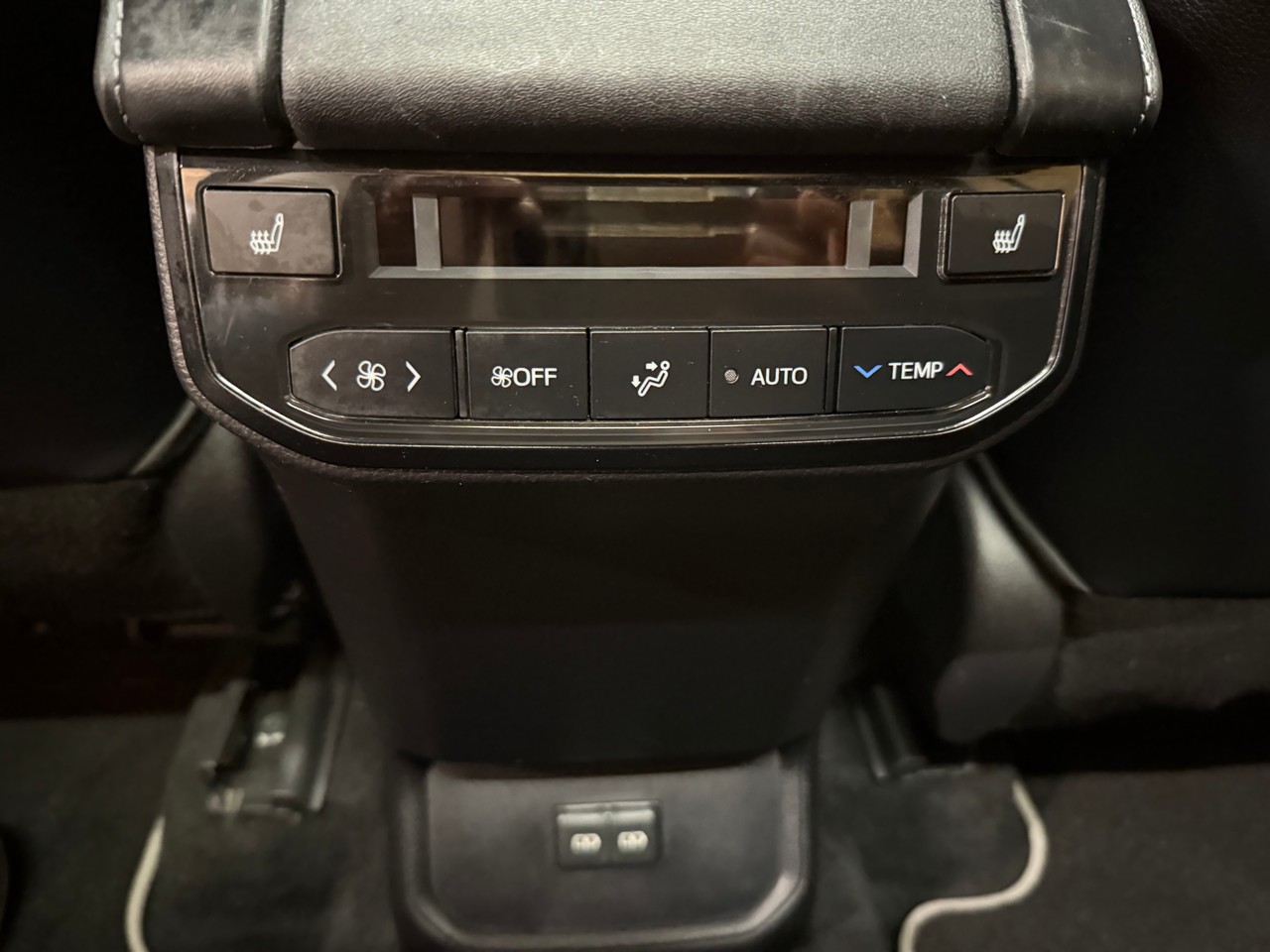 TOYOTA Highlander 2.5 HSD Premium e-CVT-image-18