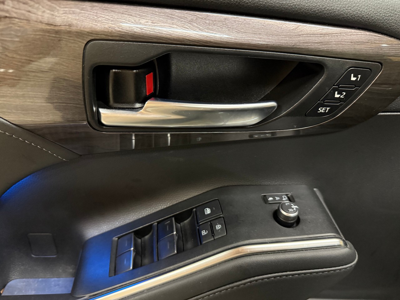 TOYOTA Highlander 2.5 HSD Premium e-CVT-image-19