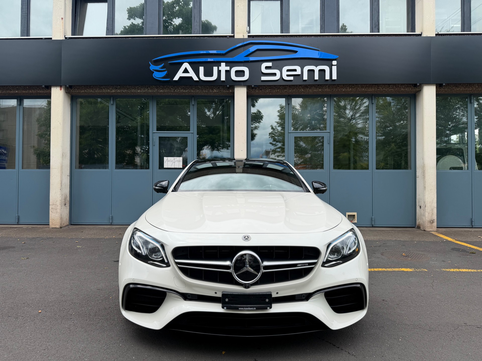 MERCEDES-BENZ E 63 AMG S 4Matic Speedshift MCT-showroom-element-1