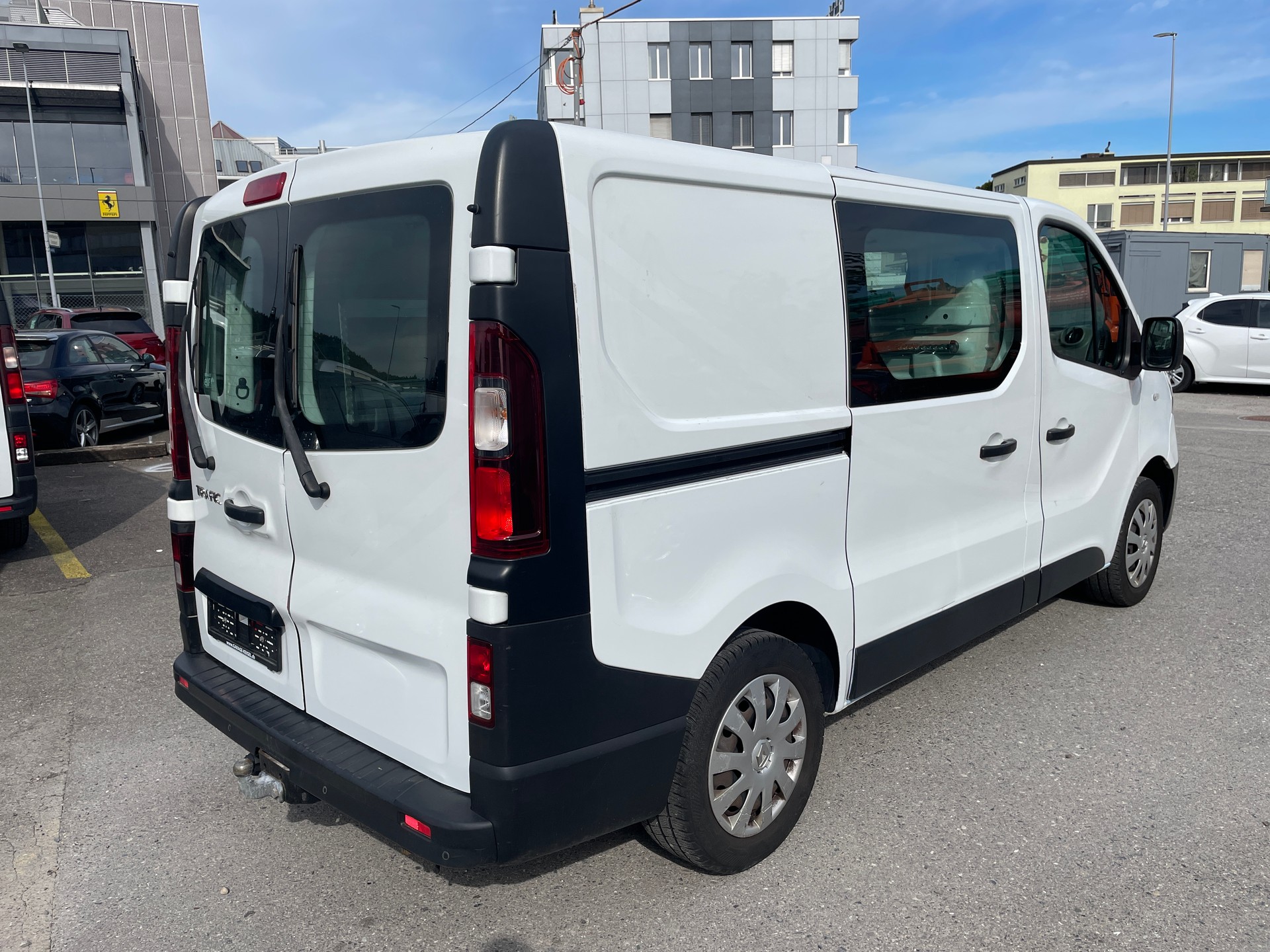 RENAULT Trafic 1.6 dCi 120 2.9t Business L1H1-image-4