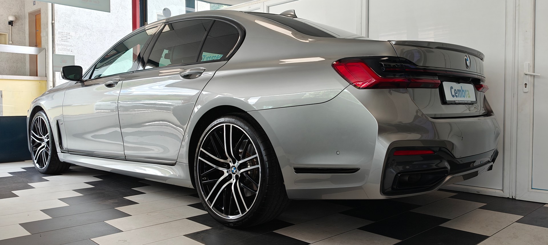 BMW 730d xDrive Steptronic-image-4