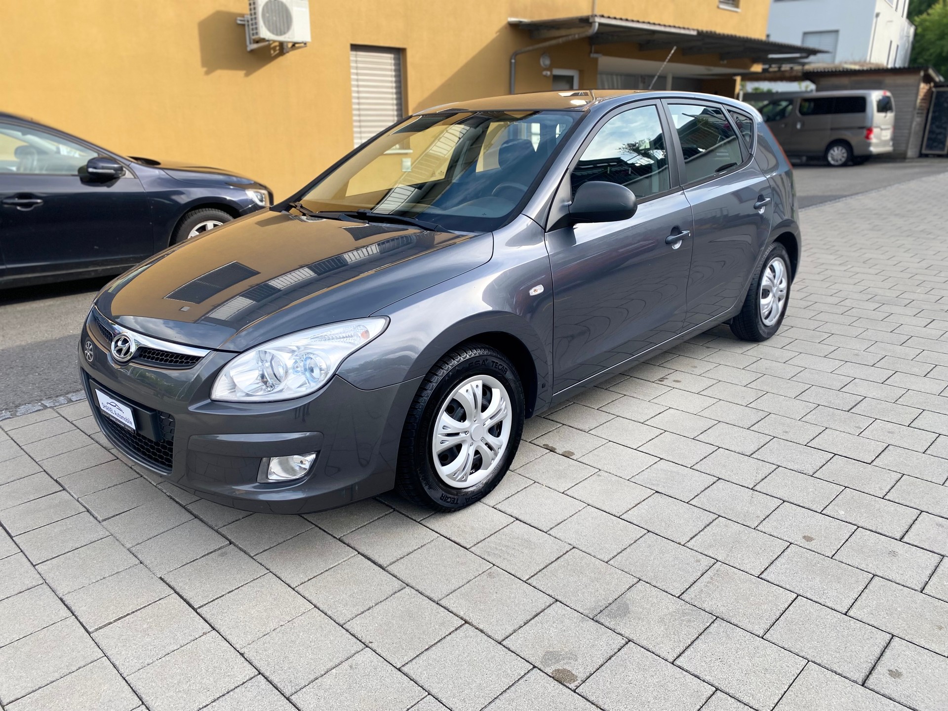 HYUNDAI i30 1.6 Comfort-showroom-element-2