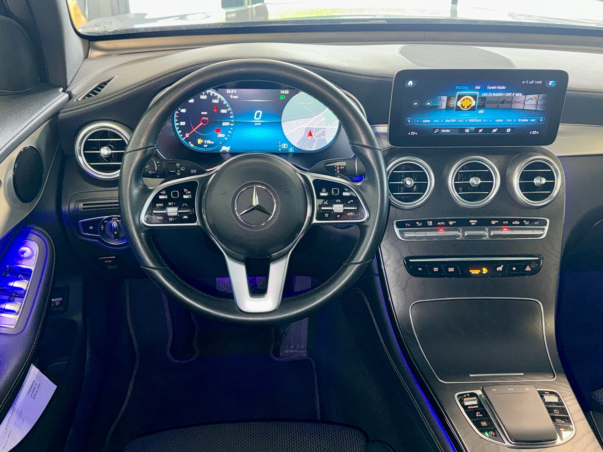MERCEDES-BENZ GLC 220 d AMG Line 4Matic 9G-Tronic *Virtual Tacho*-image-5