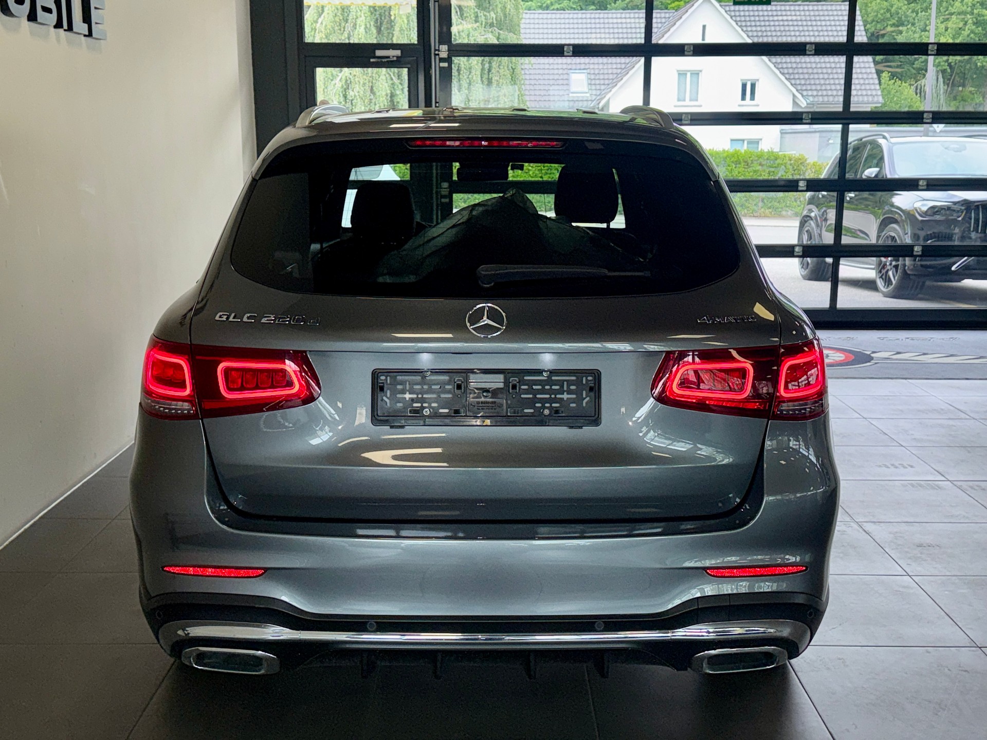 MERCEDES-BENZ GLC 220 d AMG Line 4Matic 9G-Tronic *Virtual Tacho*-showroom-element-3