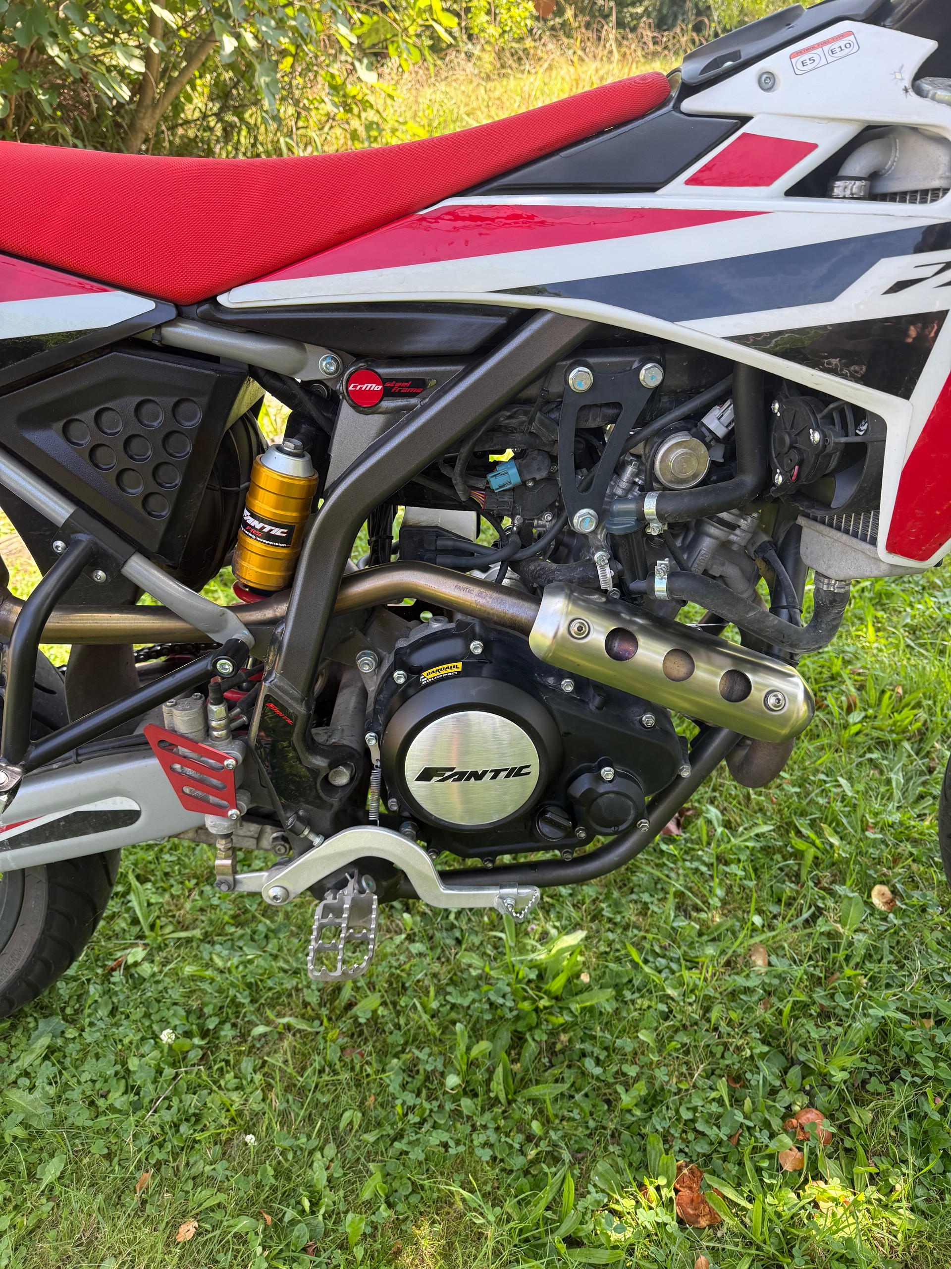 FANTIC XMF 125 Motard-image-11